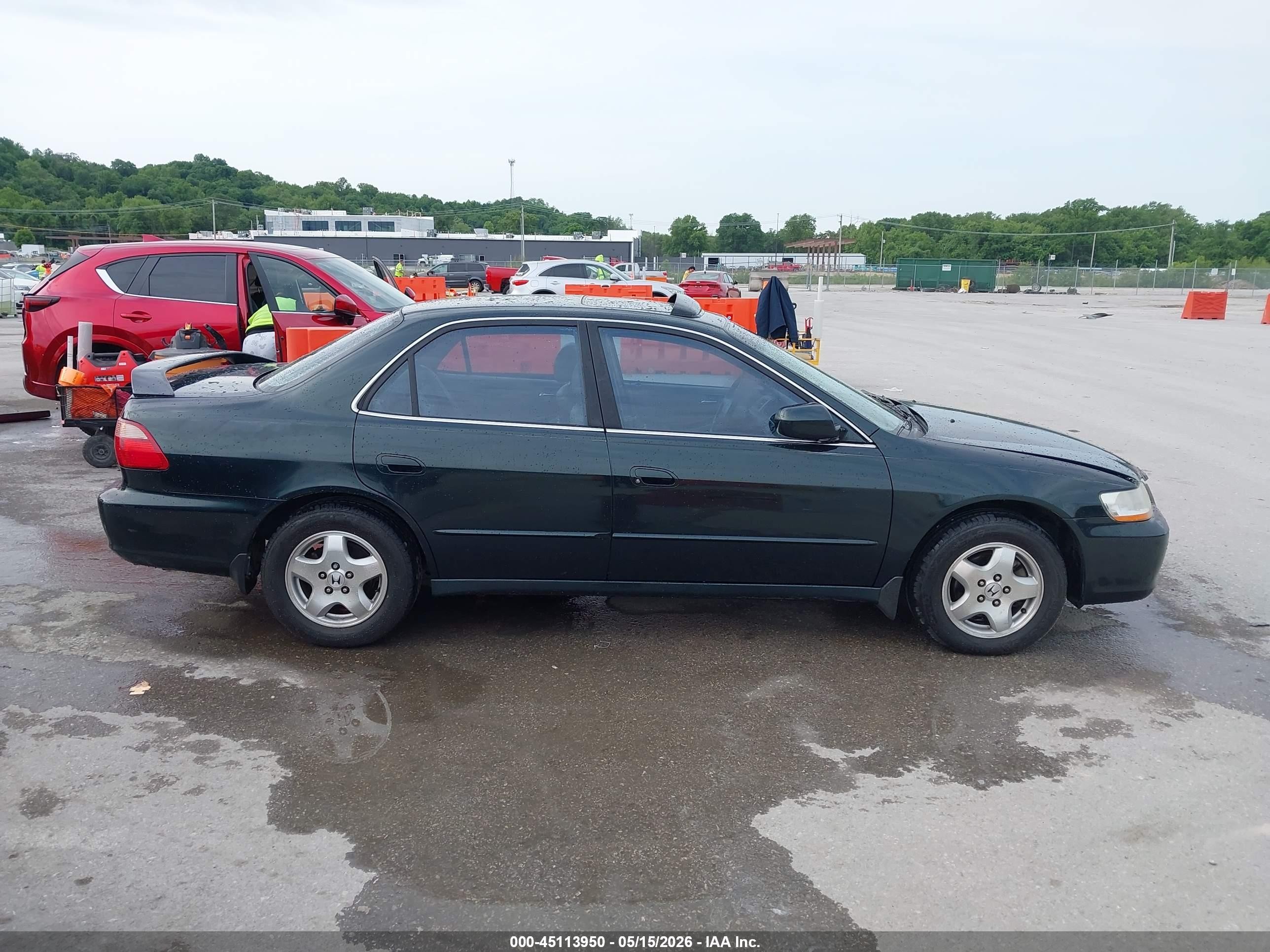 2000 Honda Accord 3.0 Ex Black vin: 1HGCG1656YA015093