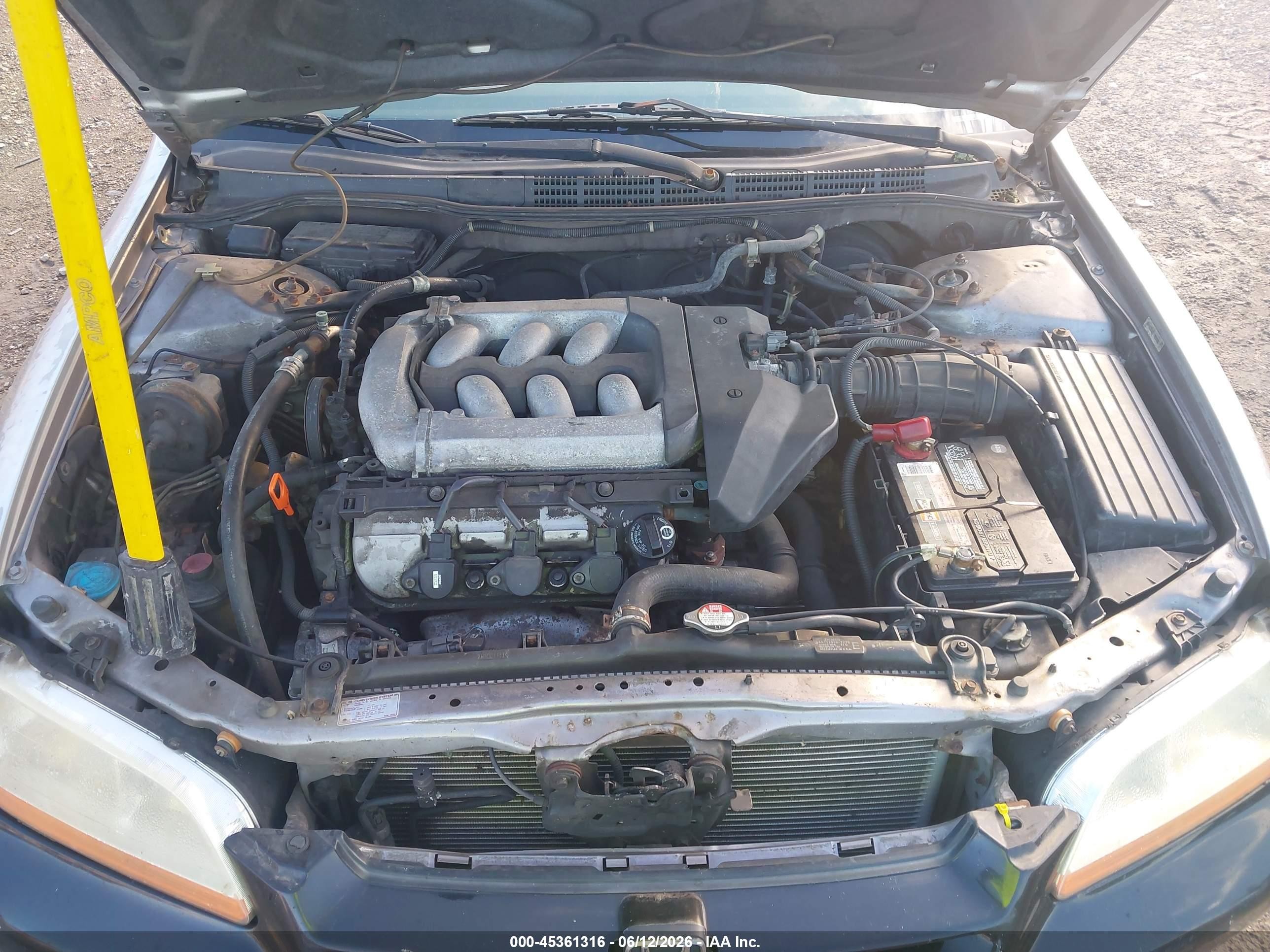 2000 Honda Accord 3.0 Ex Gold vin: 1HGCG1656YA029236