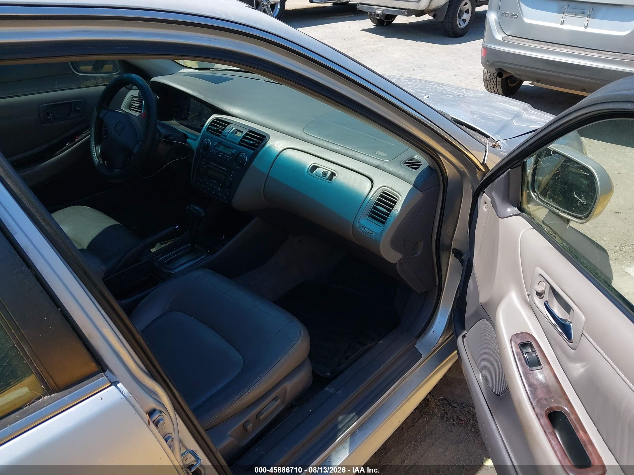 2001 Honda Accord 3.0 Ex Silver vin: 1HGCG16571A024584