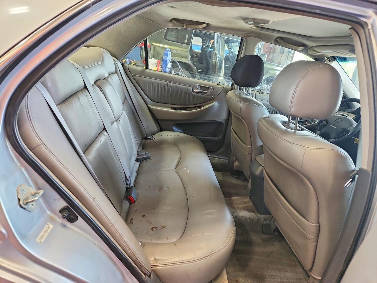 2002 Honda Accord Ex Silver vin: 1HGCG16572A017152