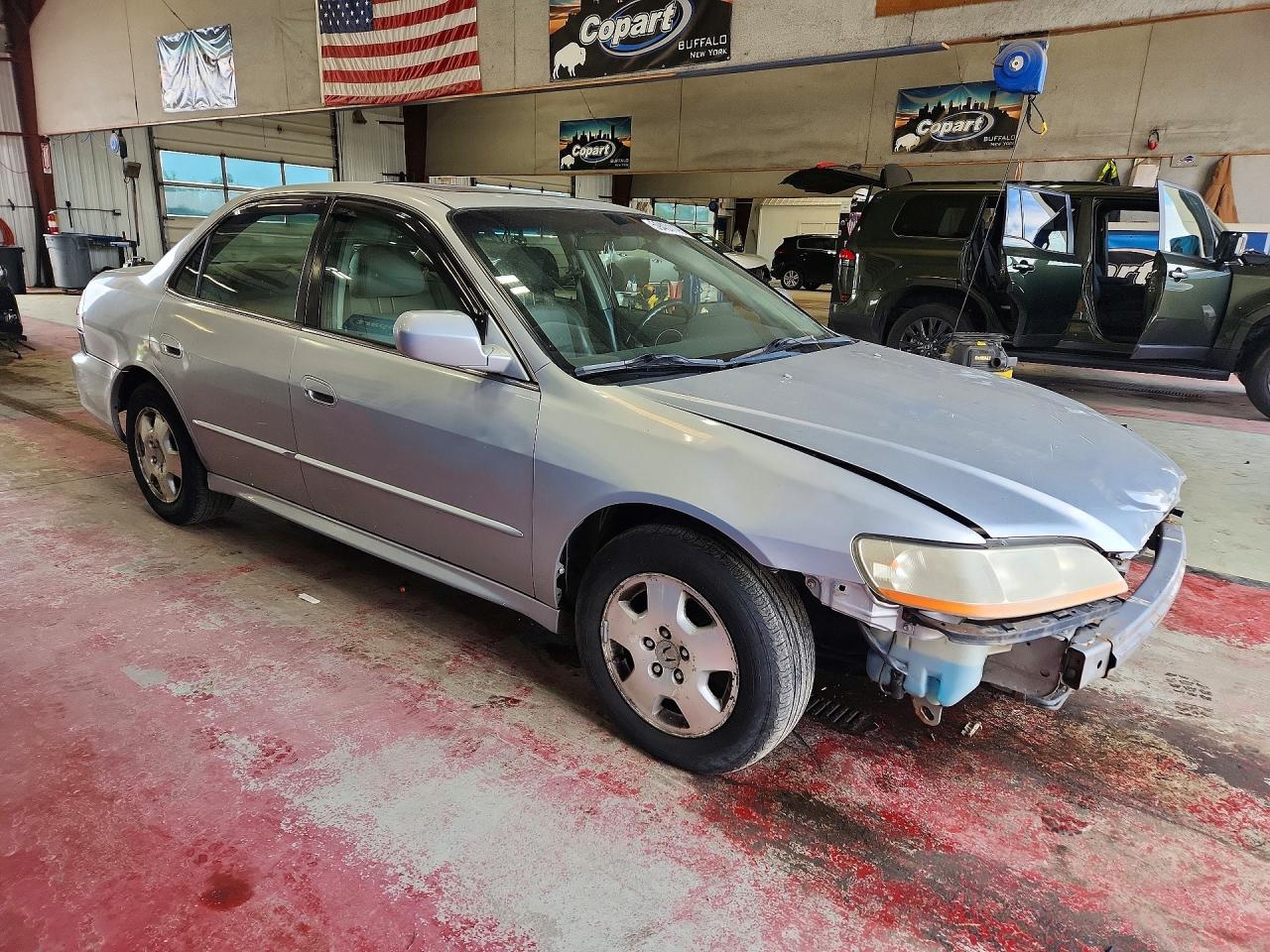 2002 Honda Accord Ex Silver vin: 1HGCG16572A017152