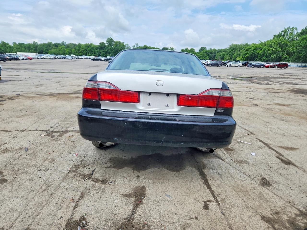1998 Honda Accord Ex Черный vin: 1HGCG1657WA060718