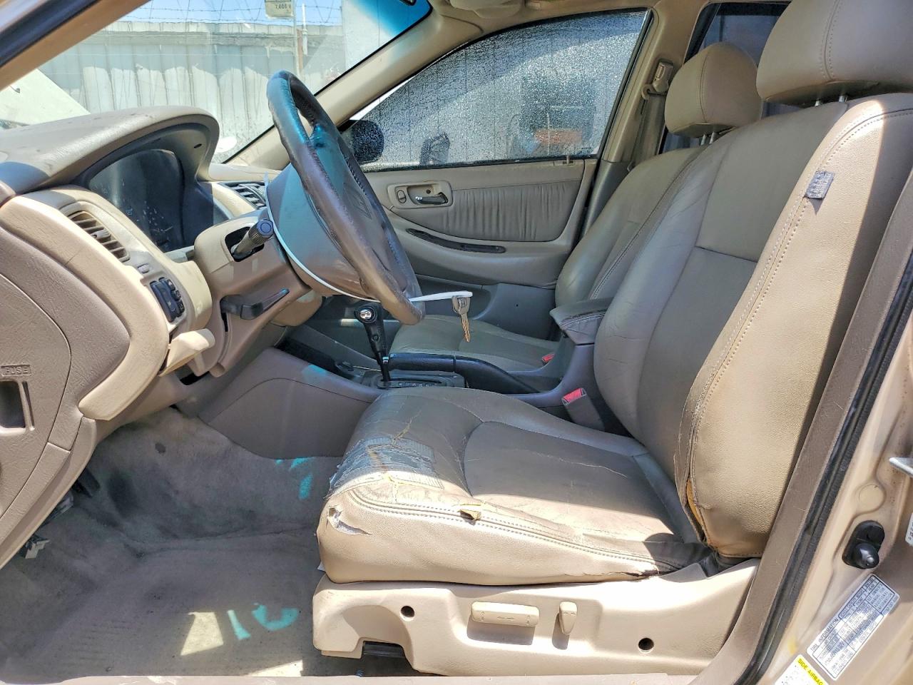 2000 Honda Accord Ex Gold vin: 1HGCG1657YA047924