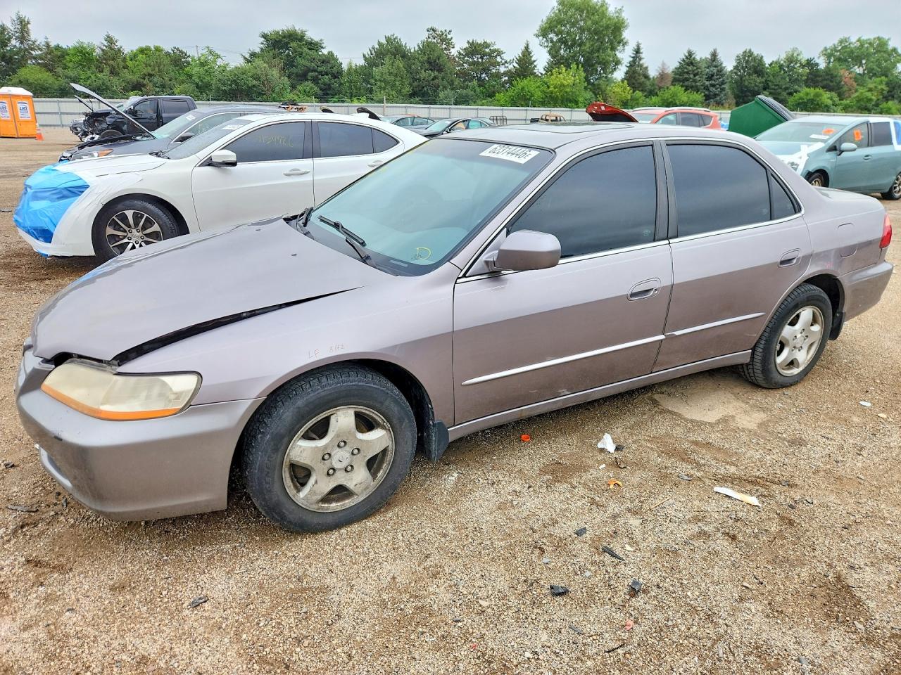 1HGCG1657YA060480