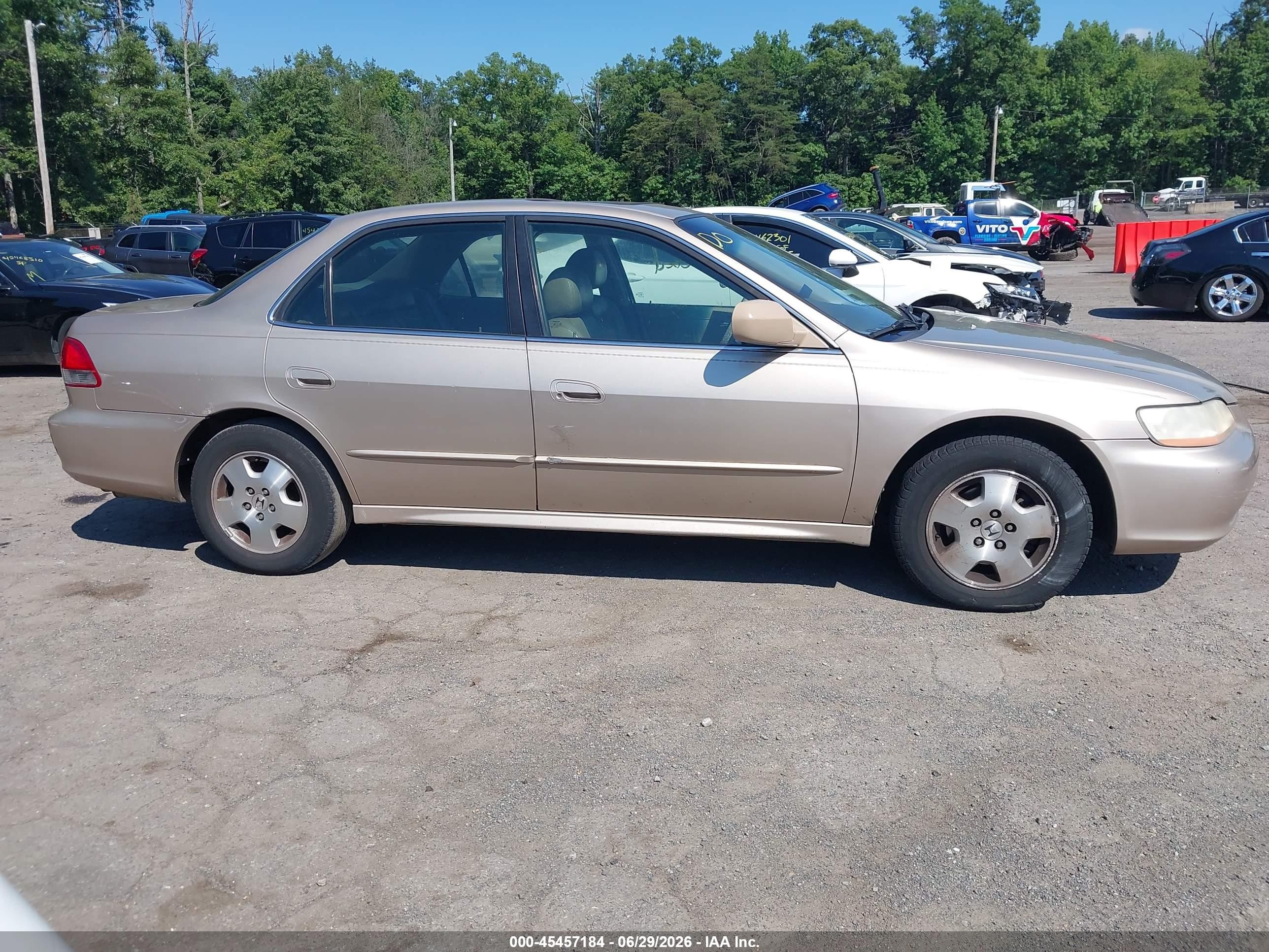 2001 Honda Accord 3.0 Ex Gold vin: 1HGCG16581A012654