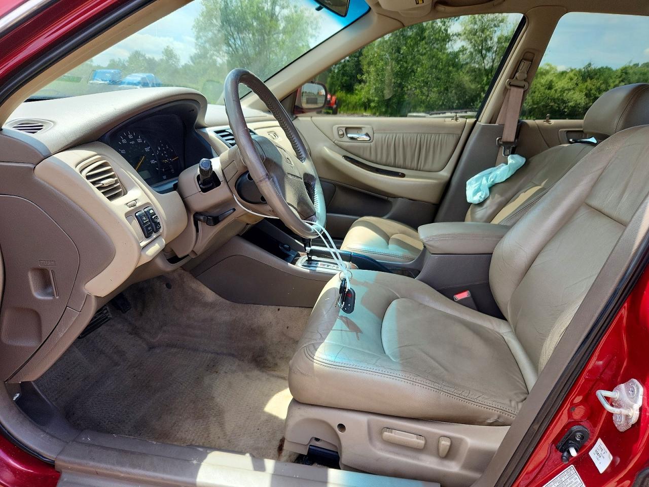 2001 Honda Accord Темно-бордовый vin: 1HGCG16581A030068