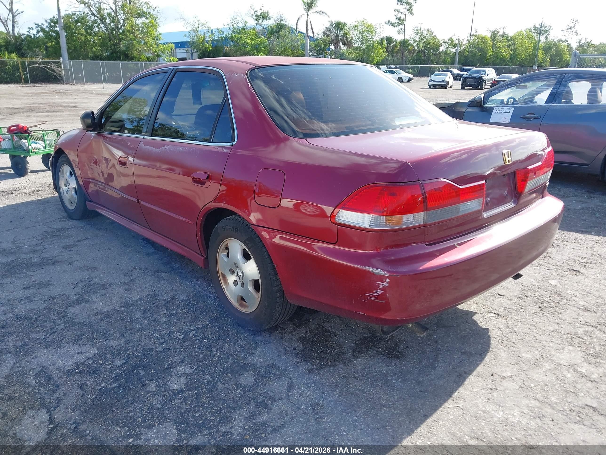 2001 Honda Accord 3.0 Ex Burgundy vin: 1HGCG16581A048666