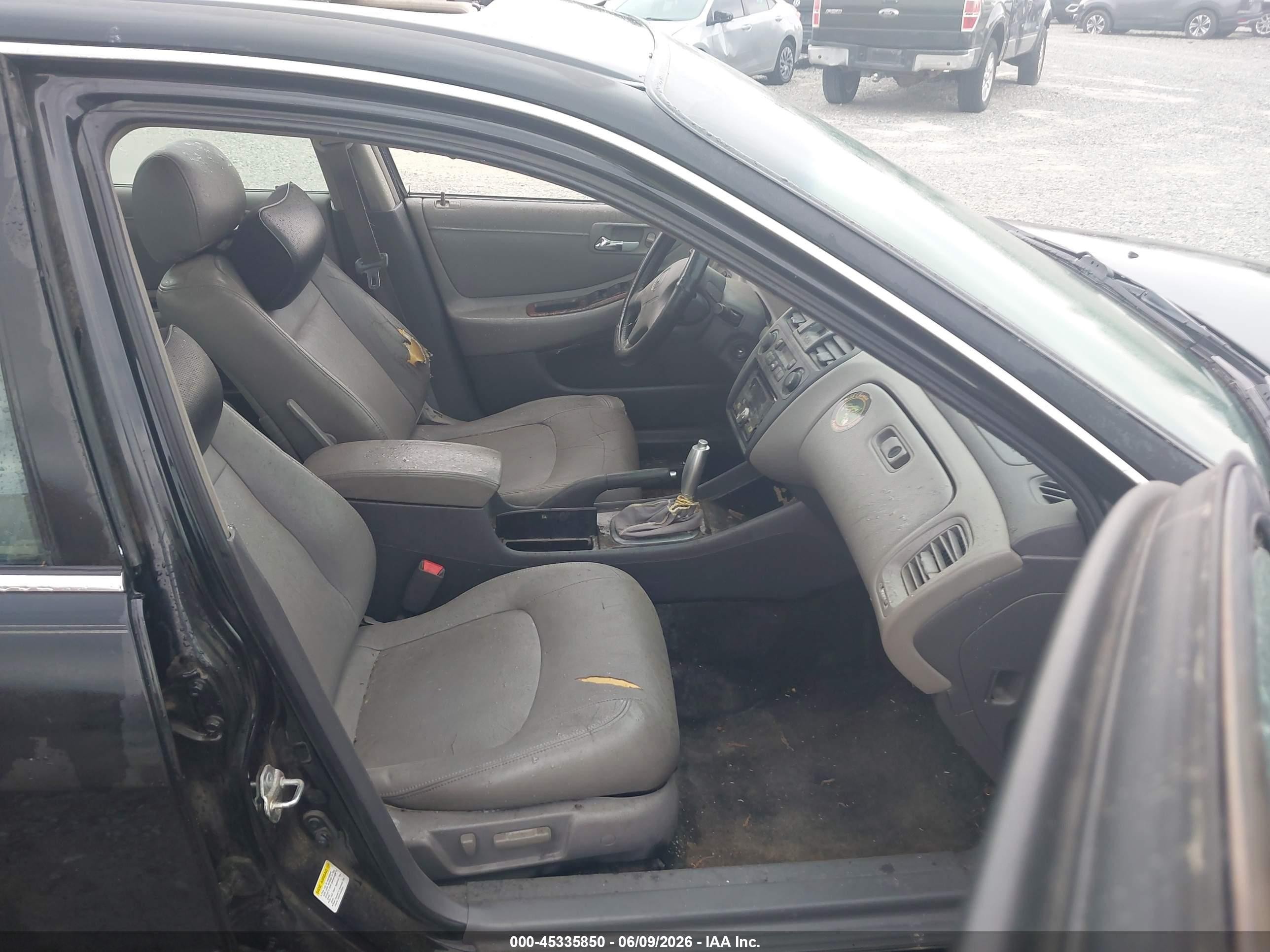2002 Honda Accord 3.0 Ex Black vin: 1HGCG16582A012235