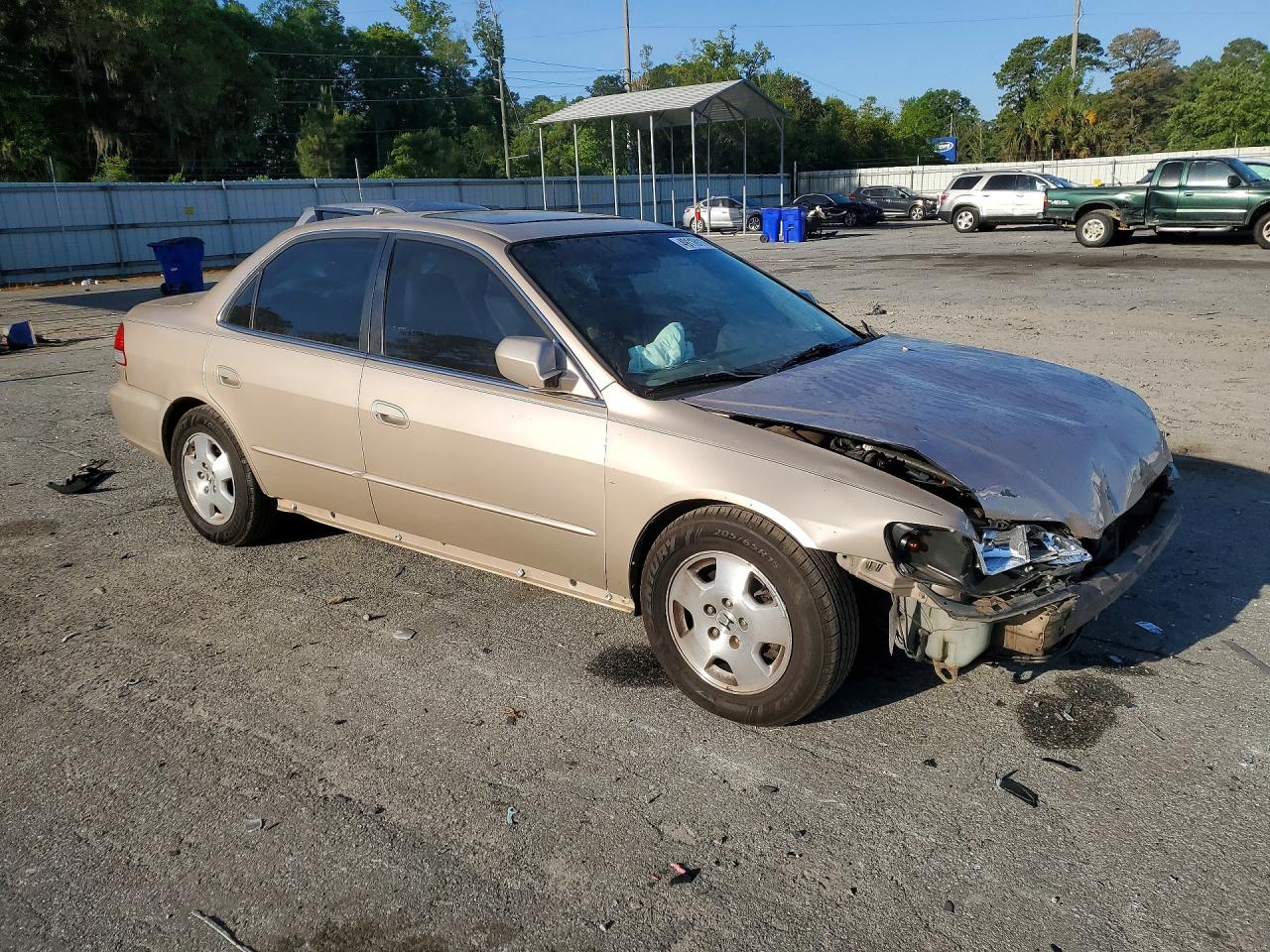 2002 Honda Accord Ex Gold vin: 1HGCG16582A020917