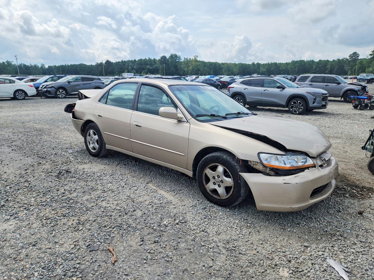 2000 Honda Accord Ex Gold vin: 1HGCG1658YA088692