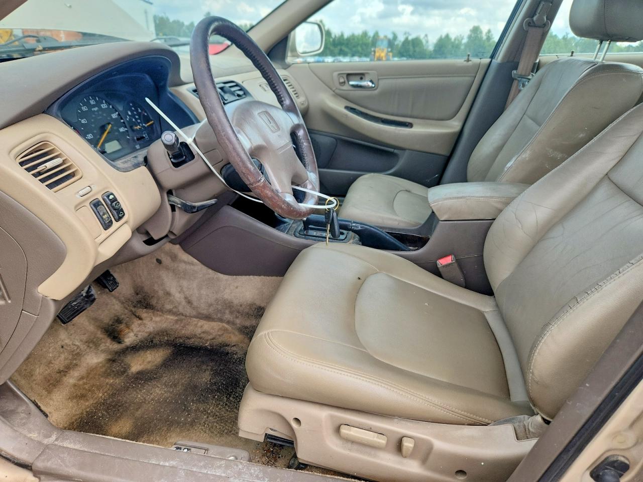 2000 Honda Accord Ex Gold vin: 1HGCG1658YA088692