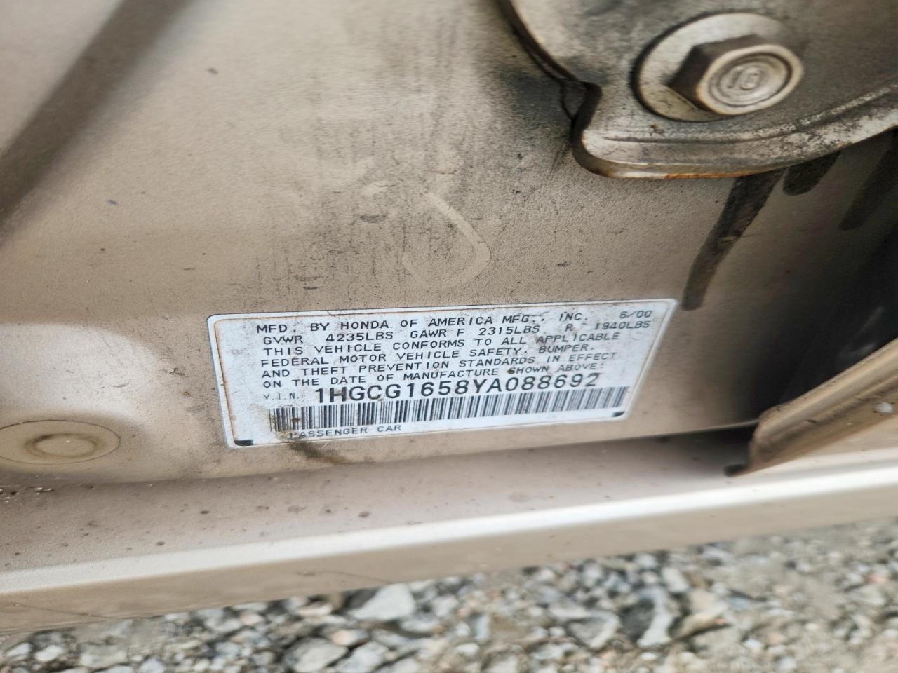 2000 Honda Accord Ex Gold vin: 1HGCG1658YA088692
