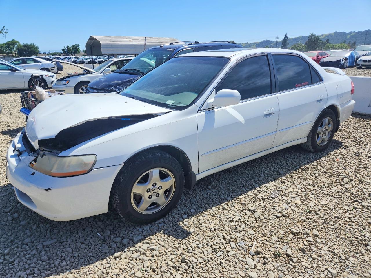 1HGCG1658YA096727
