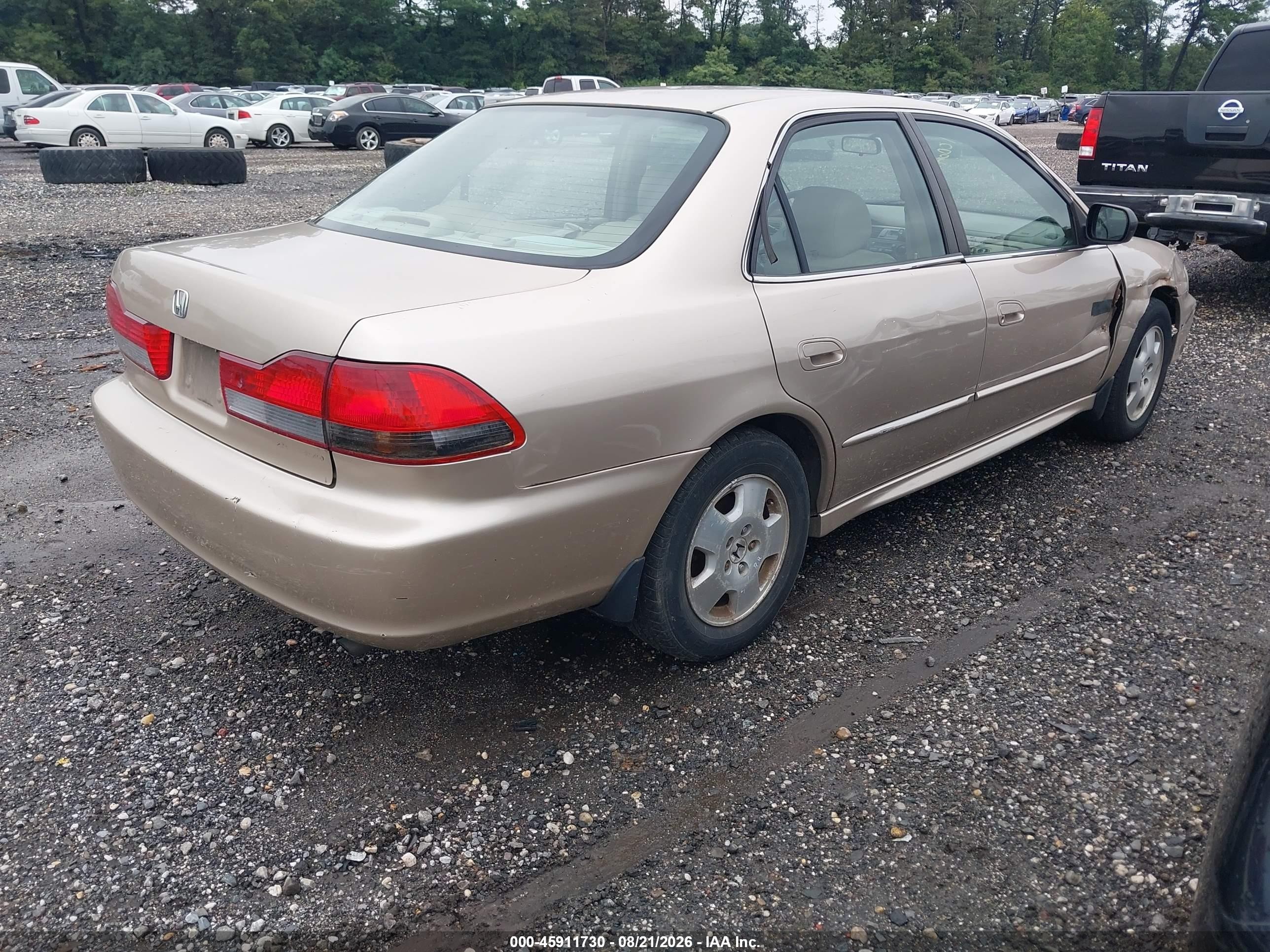 2001 Honda Accord 3.0 Ex Золотой vin: 1HGCG16591A031519