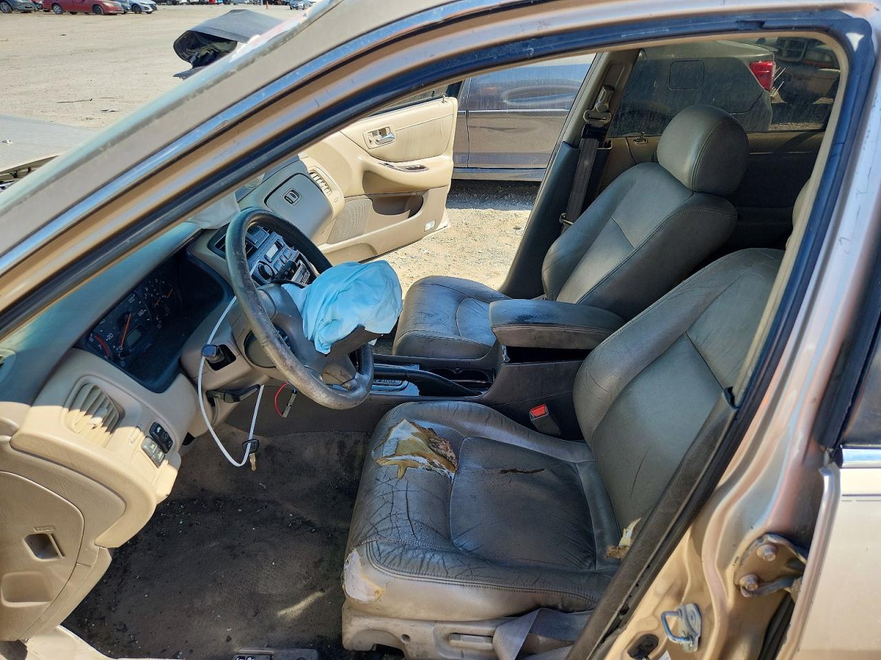 2001 Honda Accord Ex Gold vin: 1HGCG16591A083118