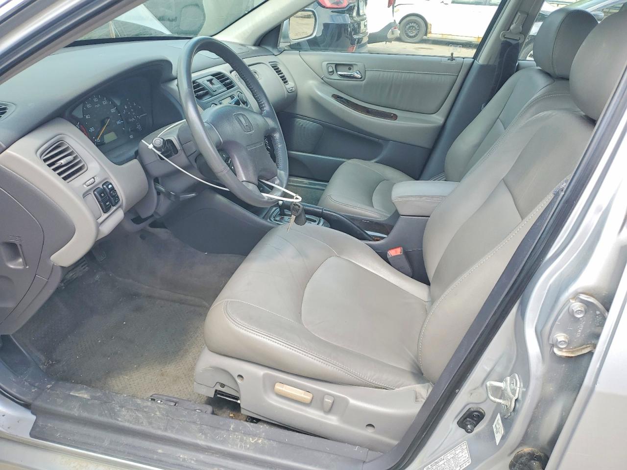 2002 Honda Accord Ex Silver vin: 1HGCG16592A000093