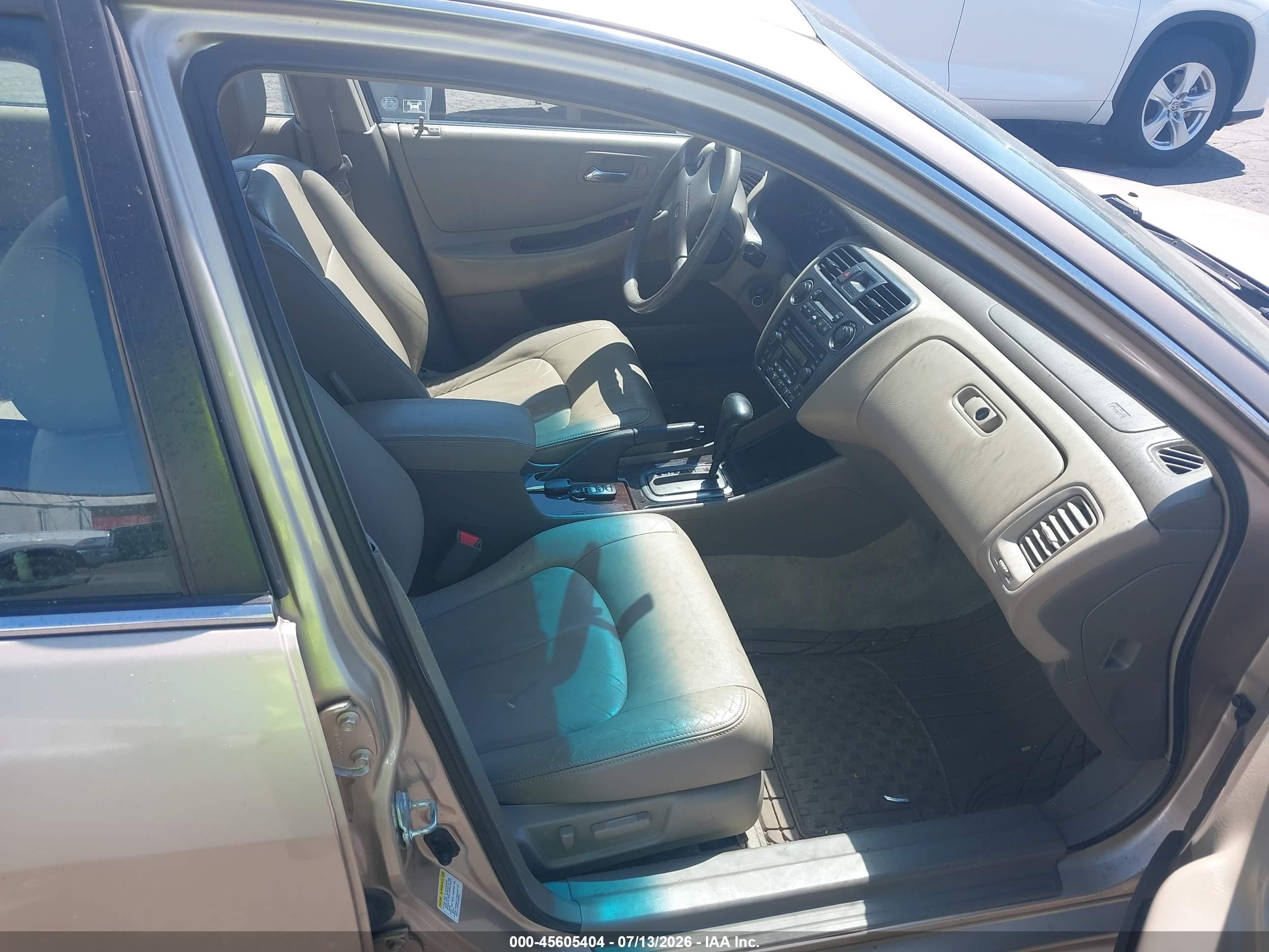 2002 Honda Accord 3.0 Ex Золотой vin: 1HGCG16592A008940