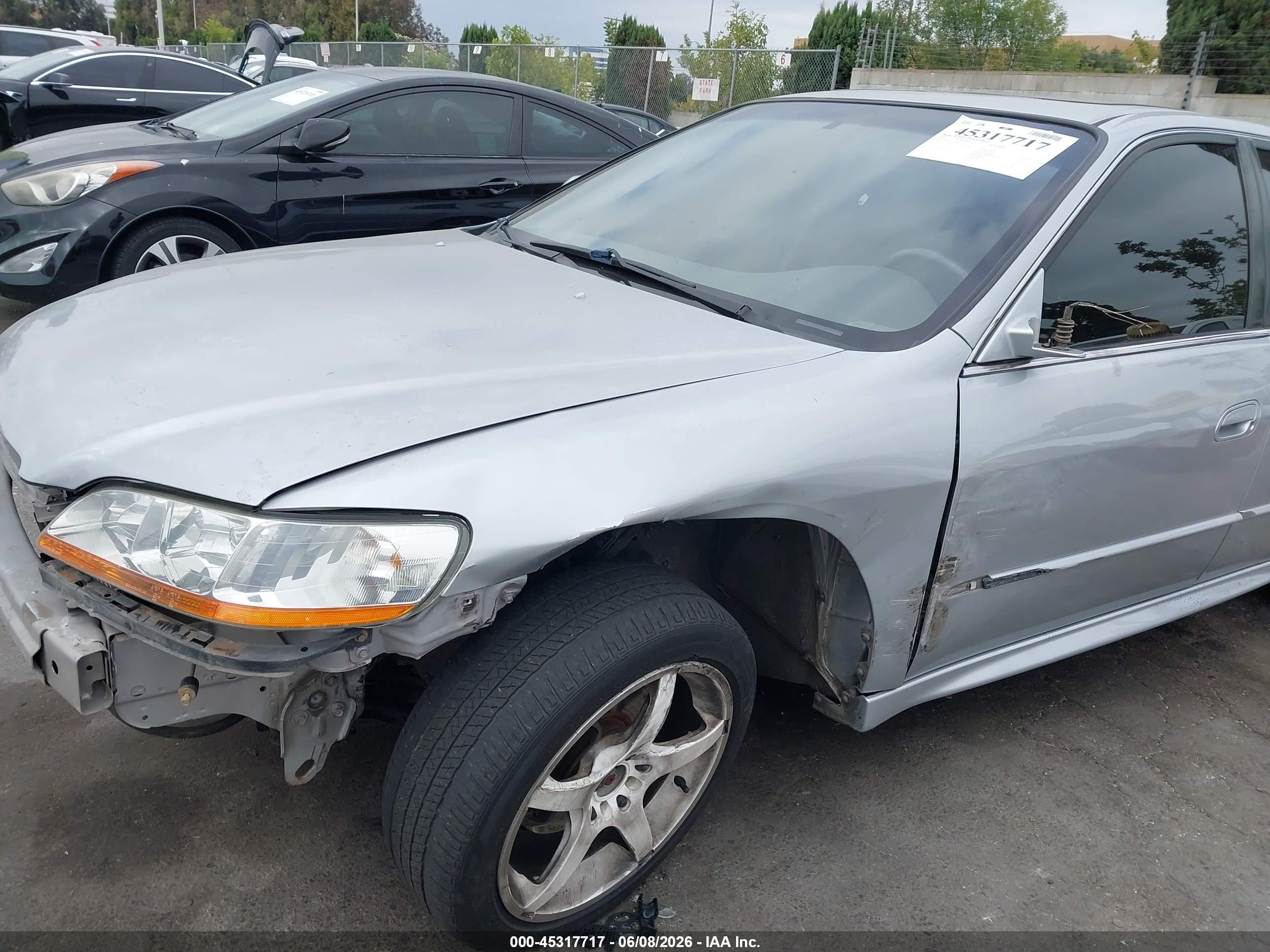 2002 Honda Accord 3.0 Ex Silver vin: 1HGCG16592A022269