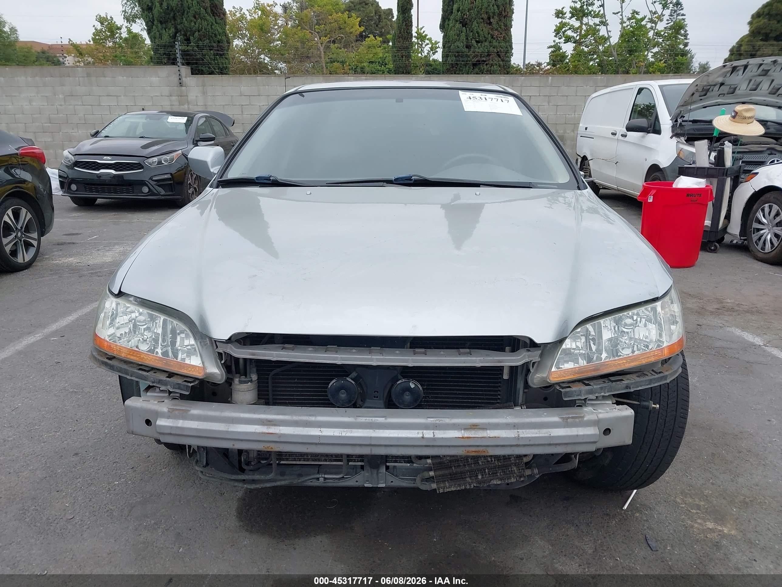 2002 Honda Accord 3.0 Ex Silver vin: 1HGCG16592A022269