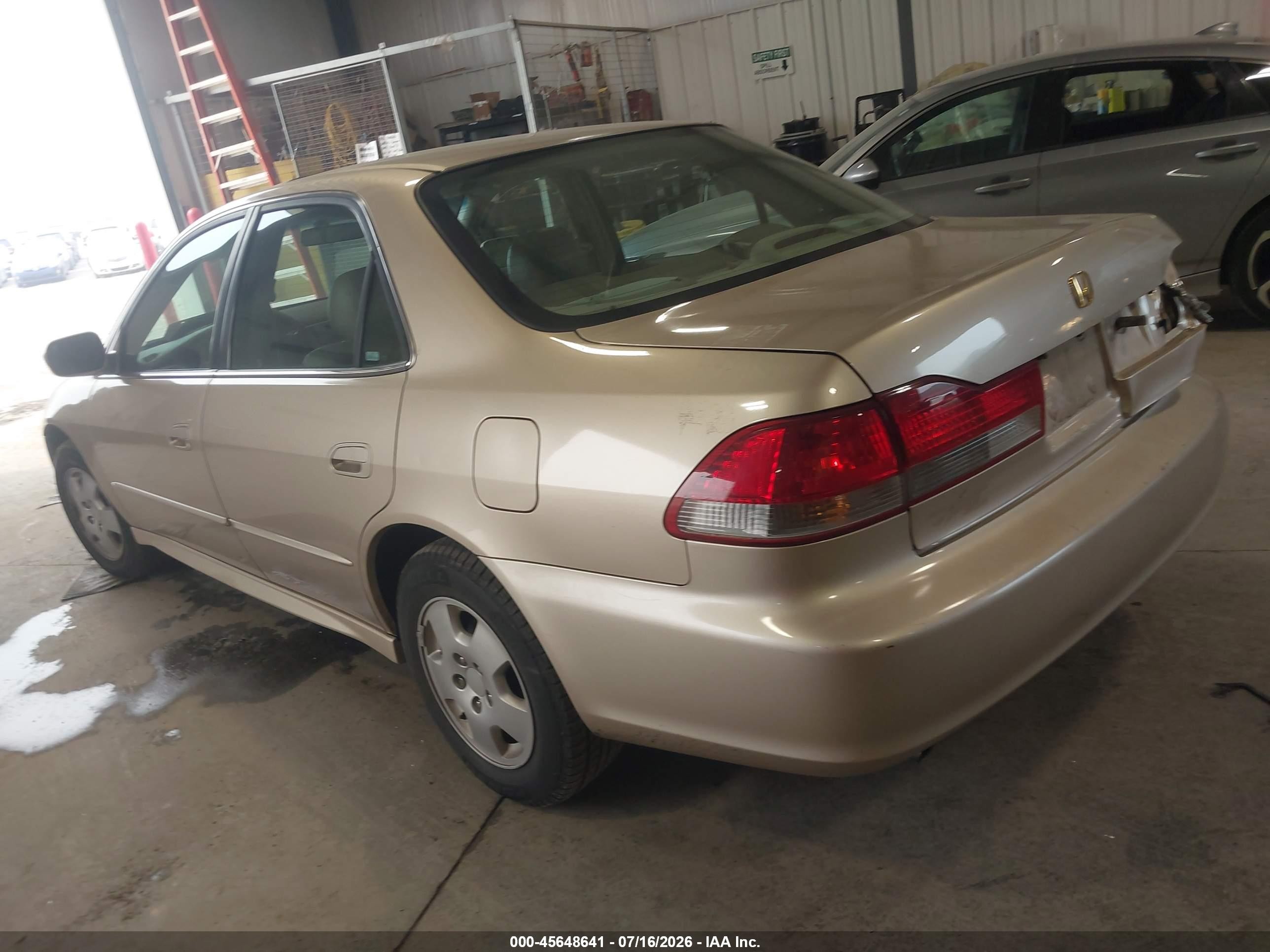 2002 Honda Accord 3.0 Ex Gold vin: 1HGCG16592A033918