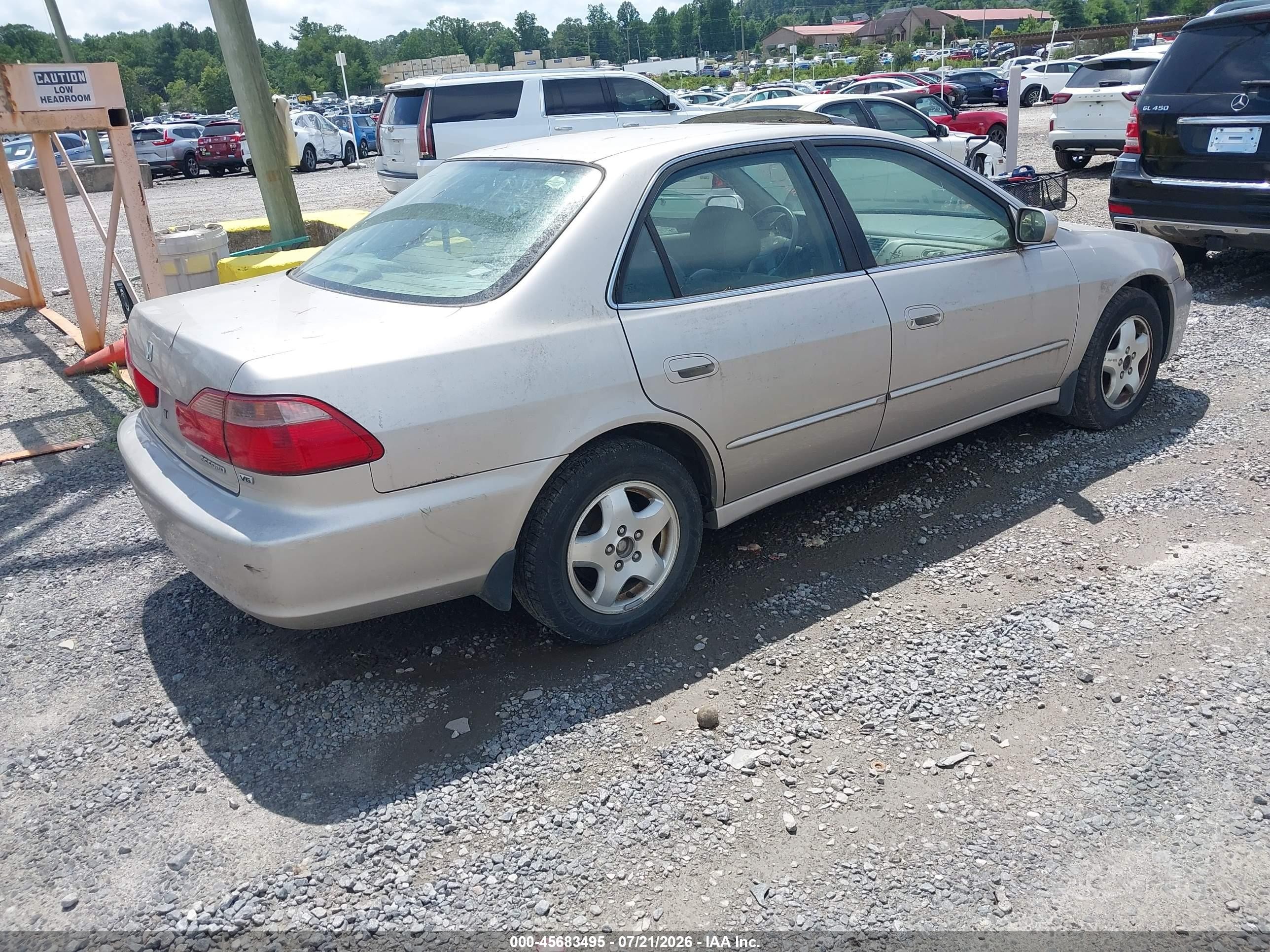 1998 Honda Accord Ex V6 Beige vin: 1HGCG1659WA032130