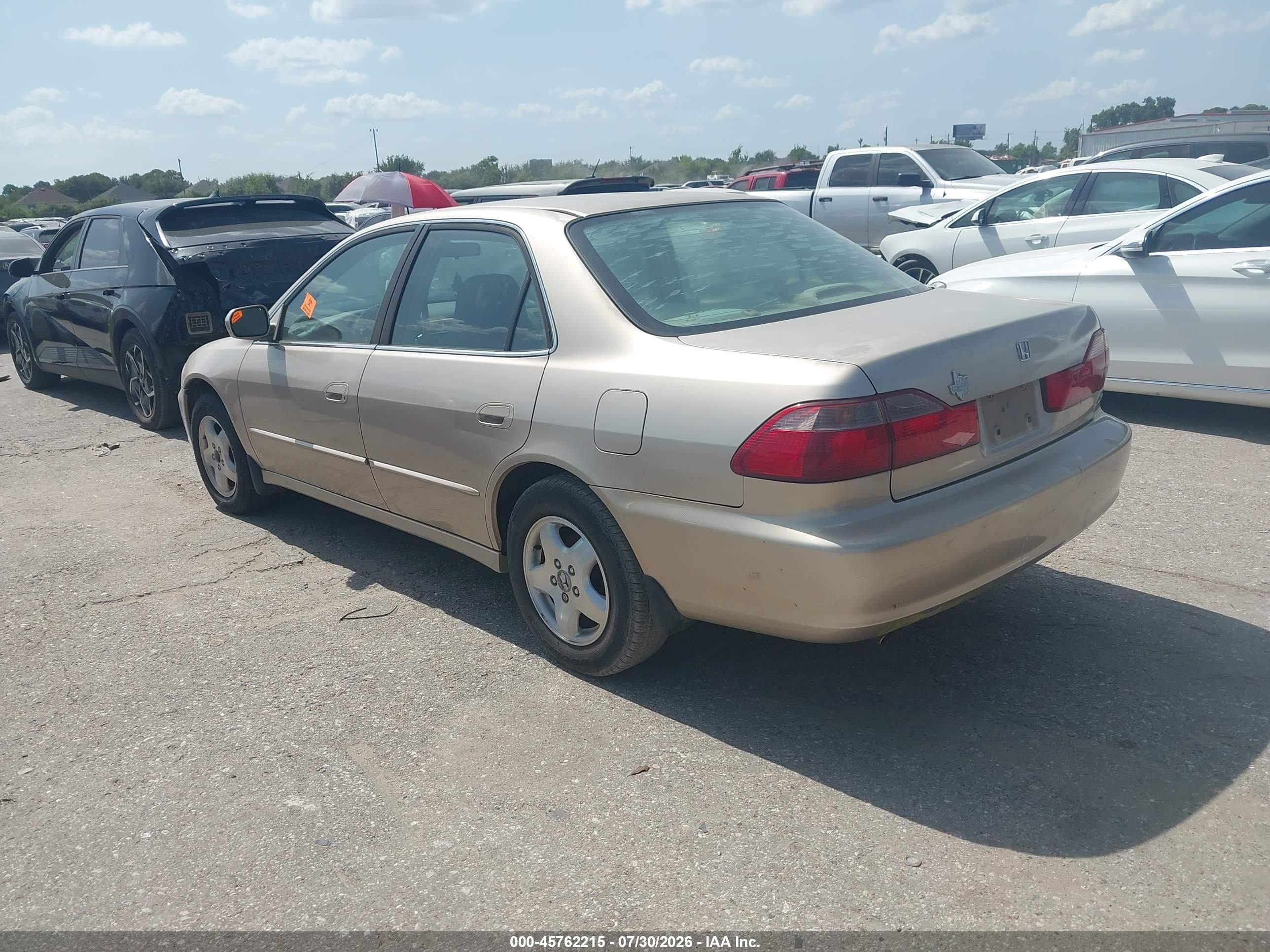 2000 Honda Accord 3.0 Ex Золотой vin: 1HGCG1659YA060318