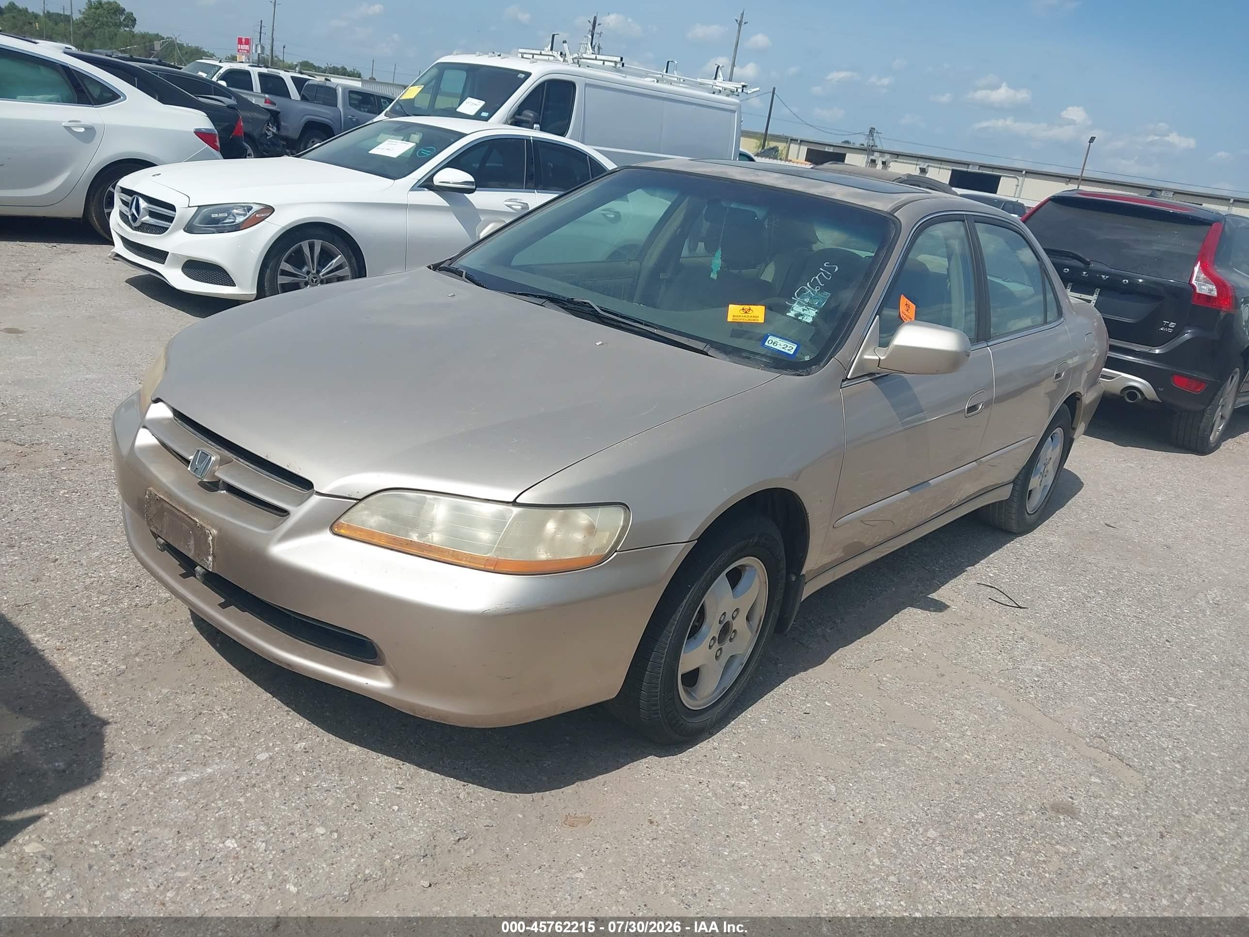 2000 Honda Accord 3.0 Ex Золотой vin: 1HGCG1659YA060318