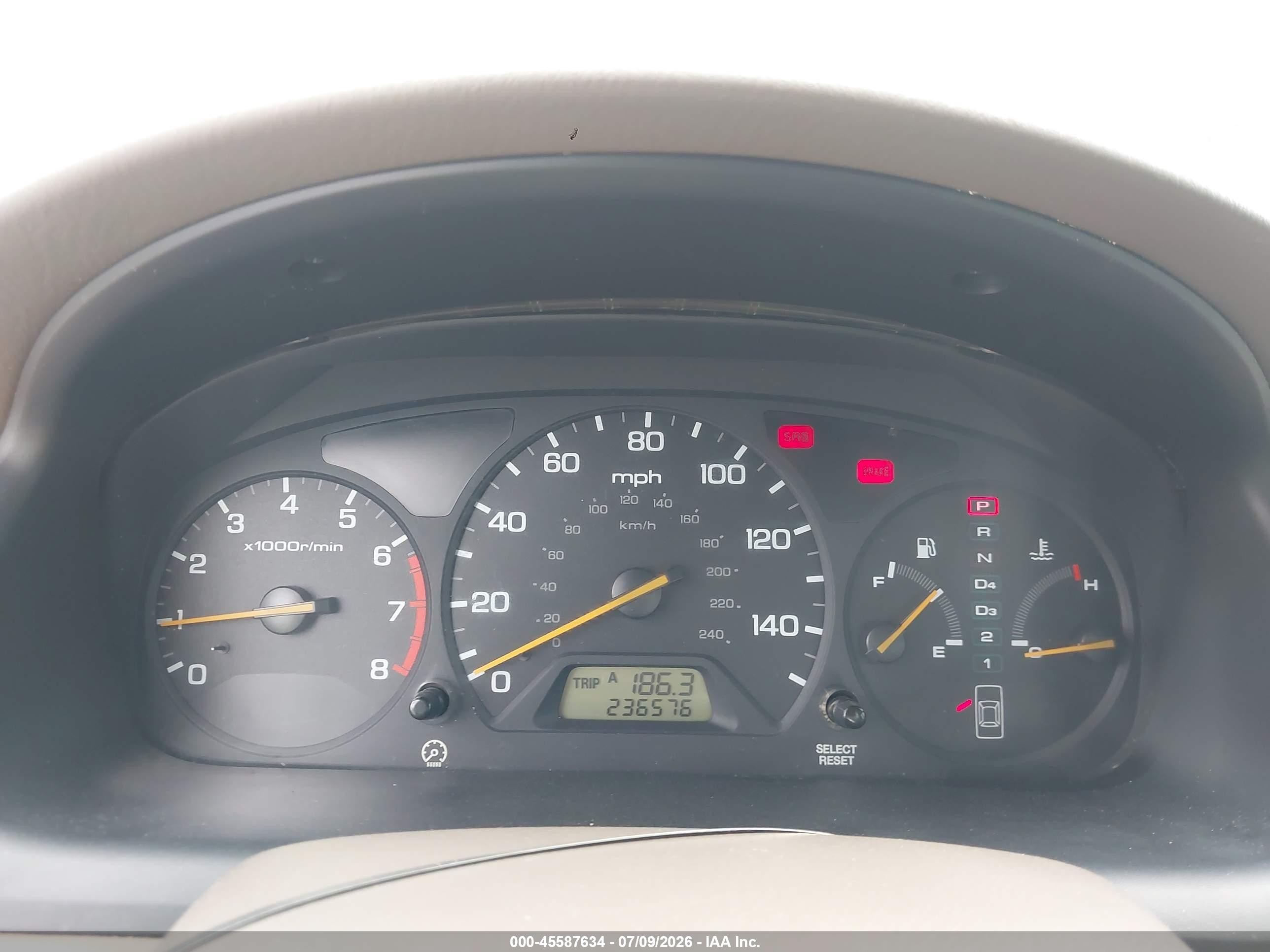 2000 Honda Accord 3.0 Ex White vin: 1HGCG1659YA085879
