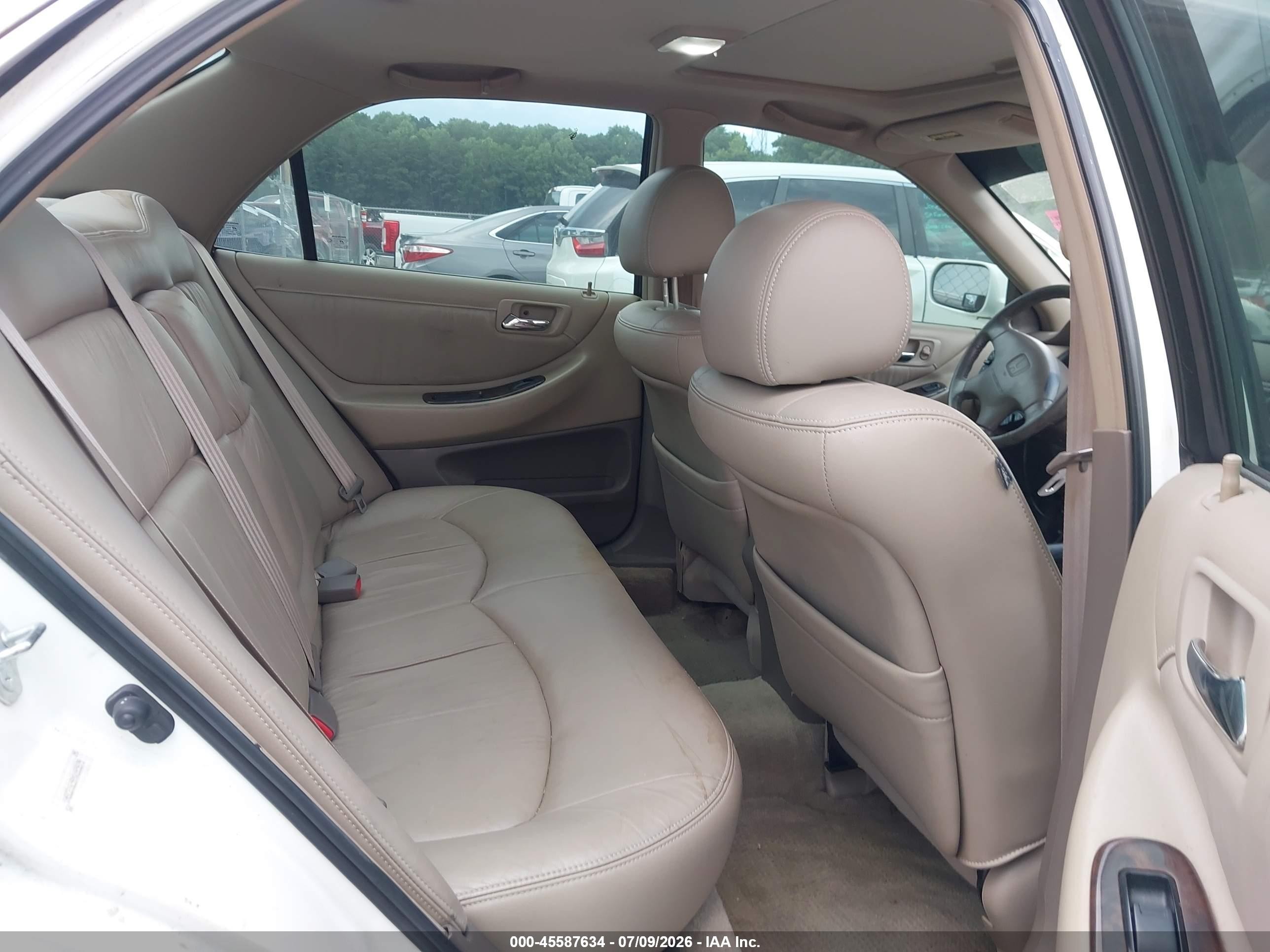 2000 Honda Accord 3.0 Ex White vin: 1HGCG1659YA085879
