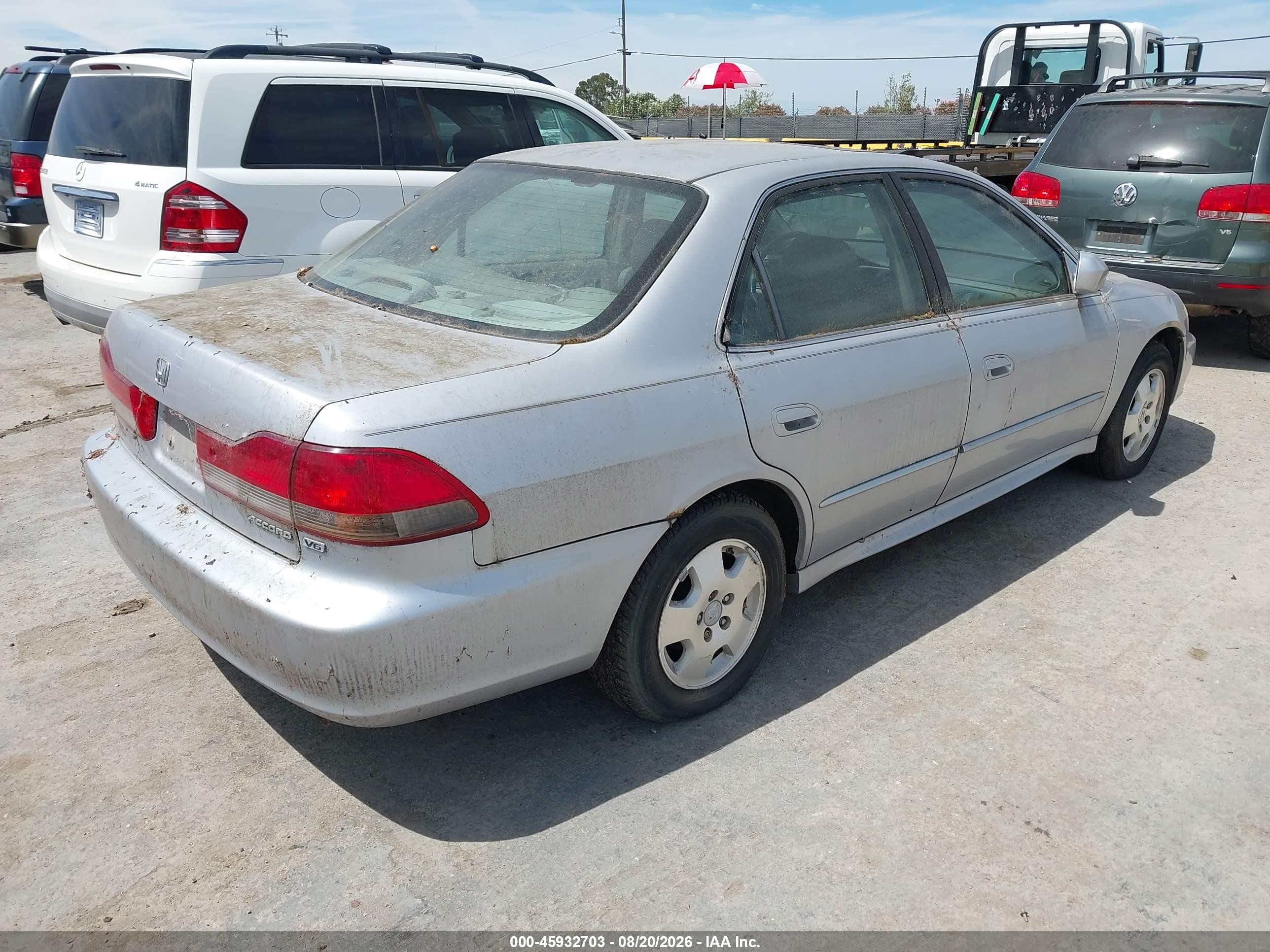 2001 Honda Accord 3.0 Ex Silver vin: 1HGCG165X1A027964