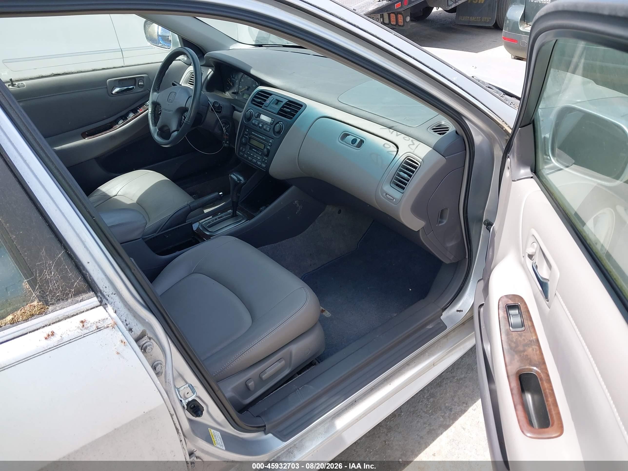 2001 Honda Accord 3.0 Ex Silver vin: 1HGCG165X1A027964