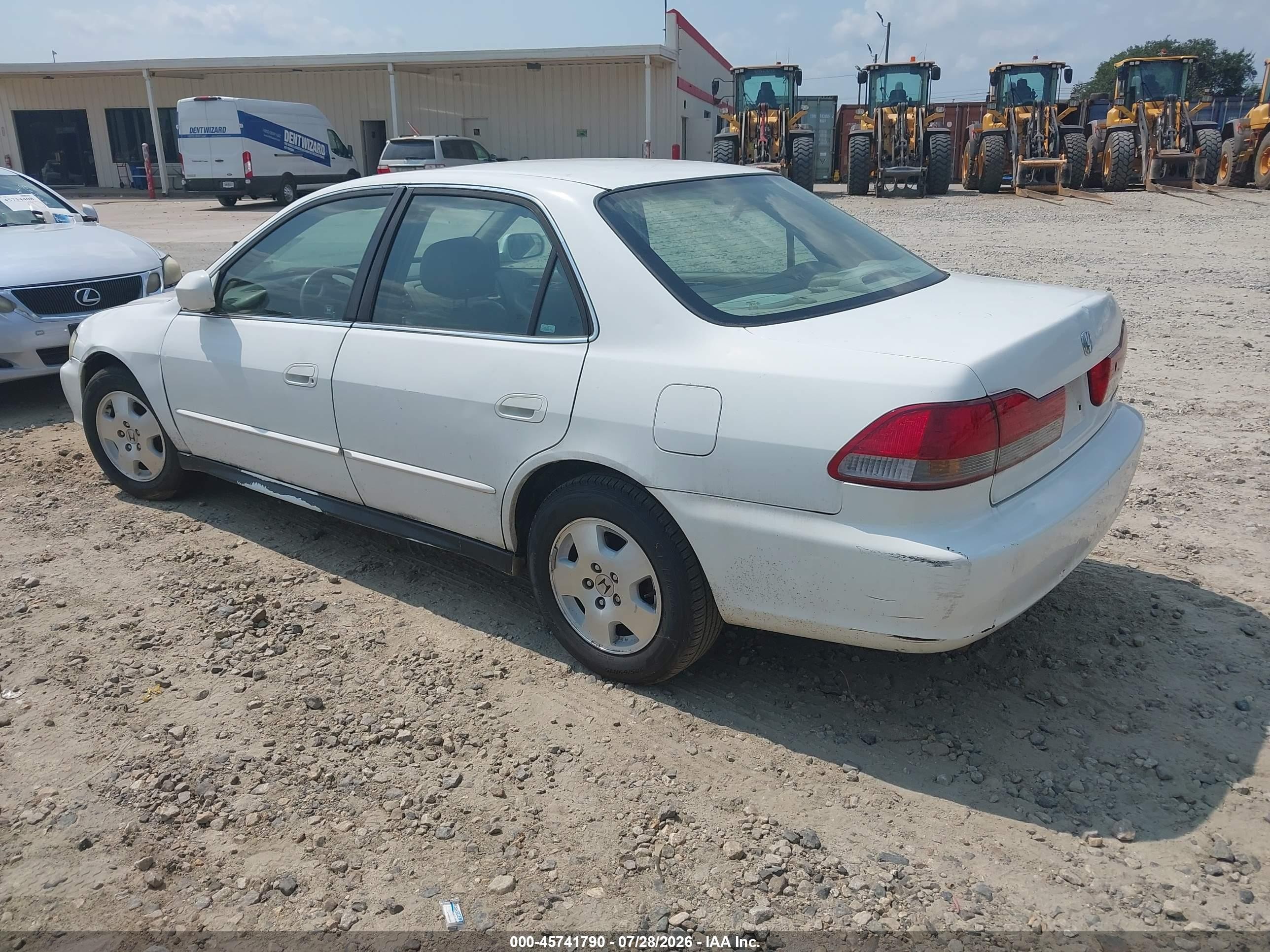 2001 Honda Accord 3.0 Ex White vin: 1HGCG165X1A079711
