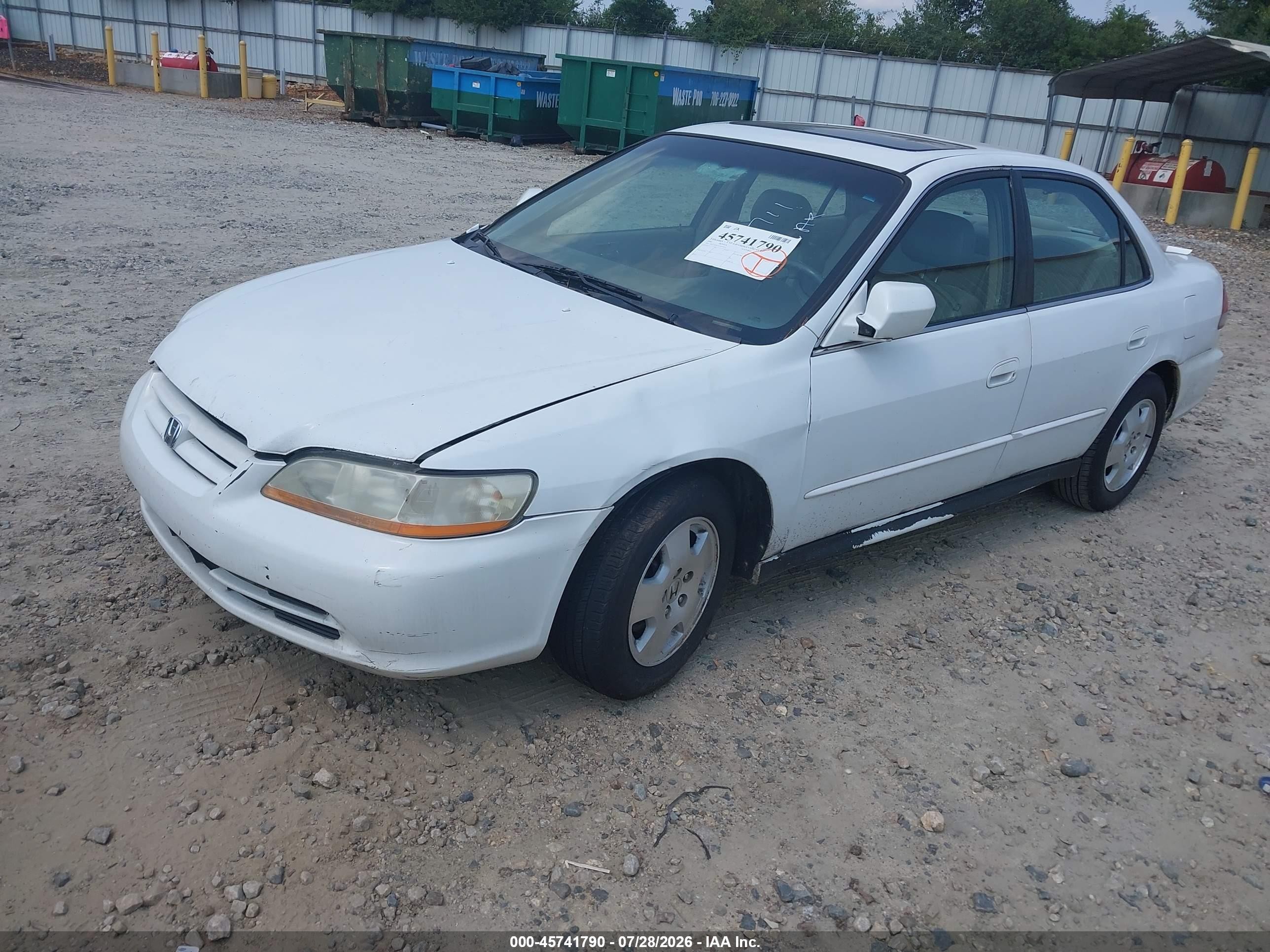 2001 Honda Accord 3.0 Ex White vin: 1HGCG165X1A079711