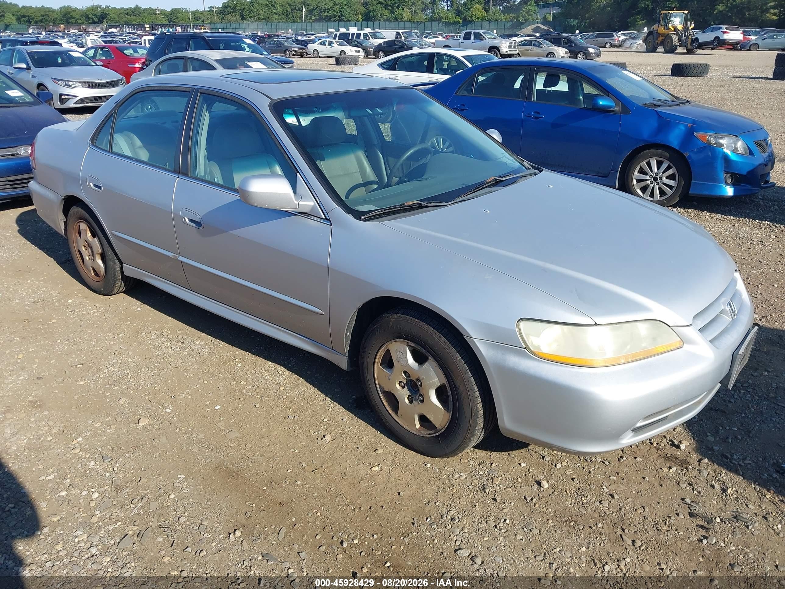 2002 Honda Accord 3.0 Ex Silver vin: 1HGCG165X2A071089