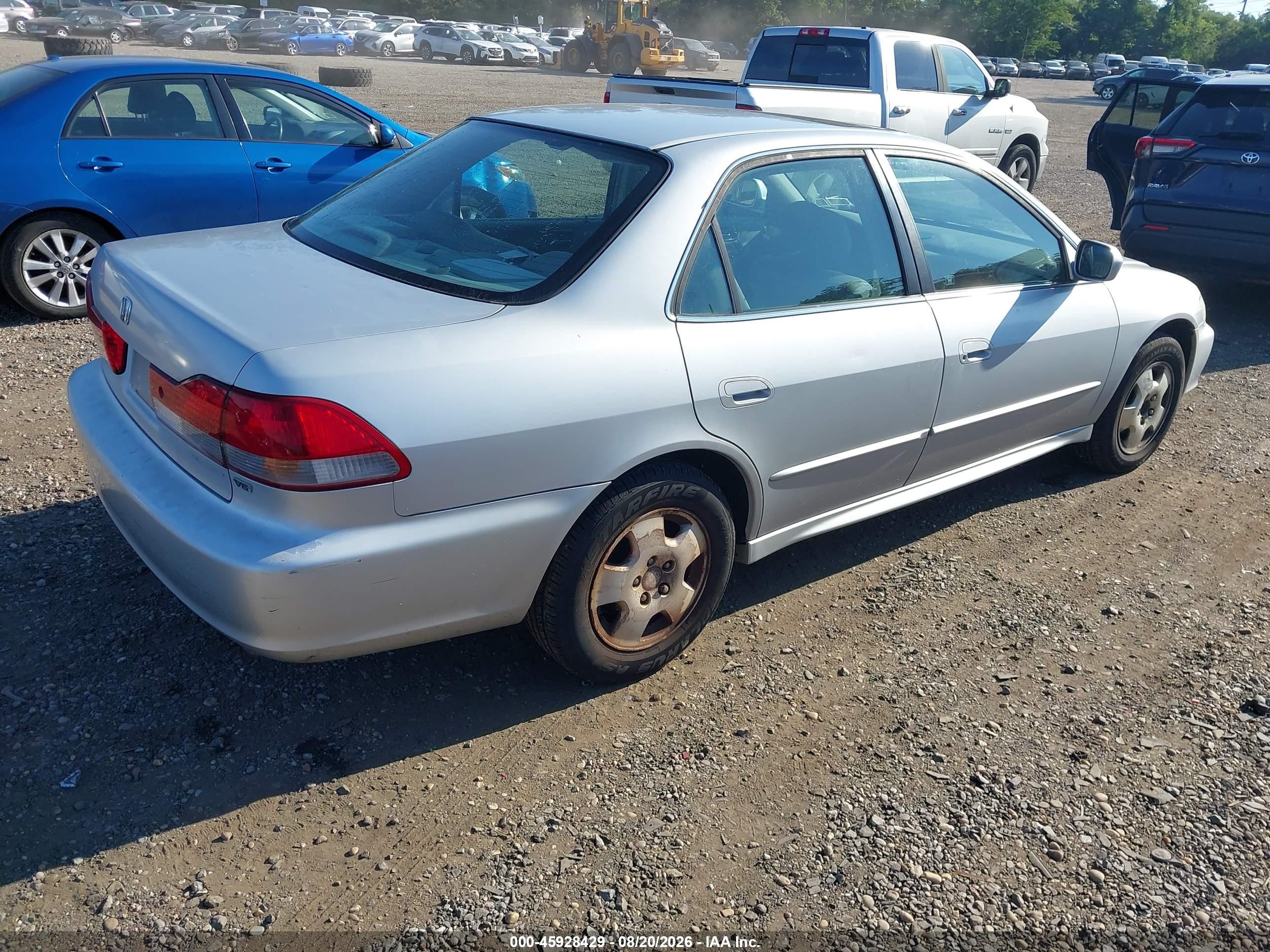 2002 Honda Accord 3.0 Ex Серебряный vin: 1HGCG165X2A071089