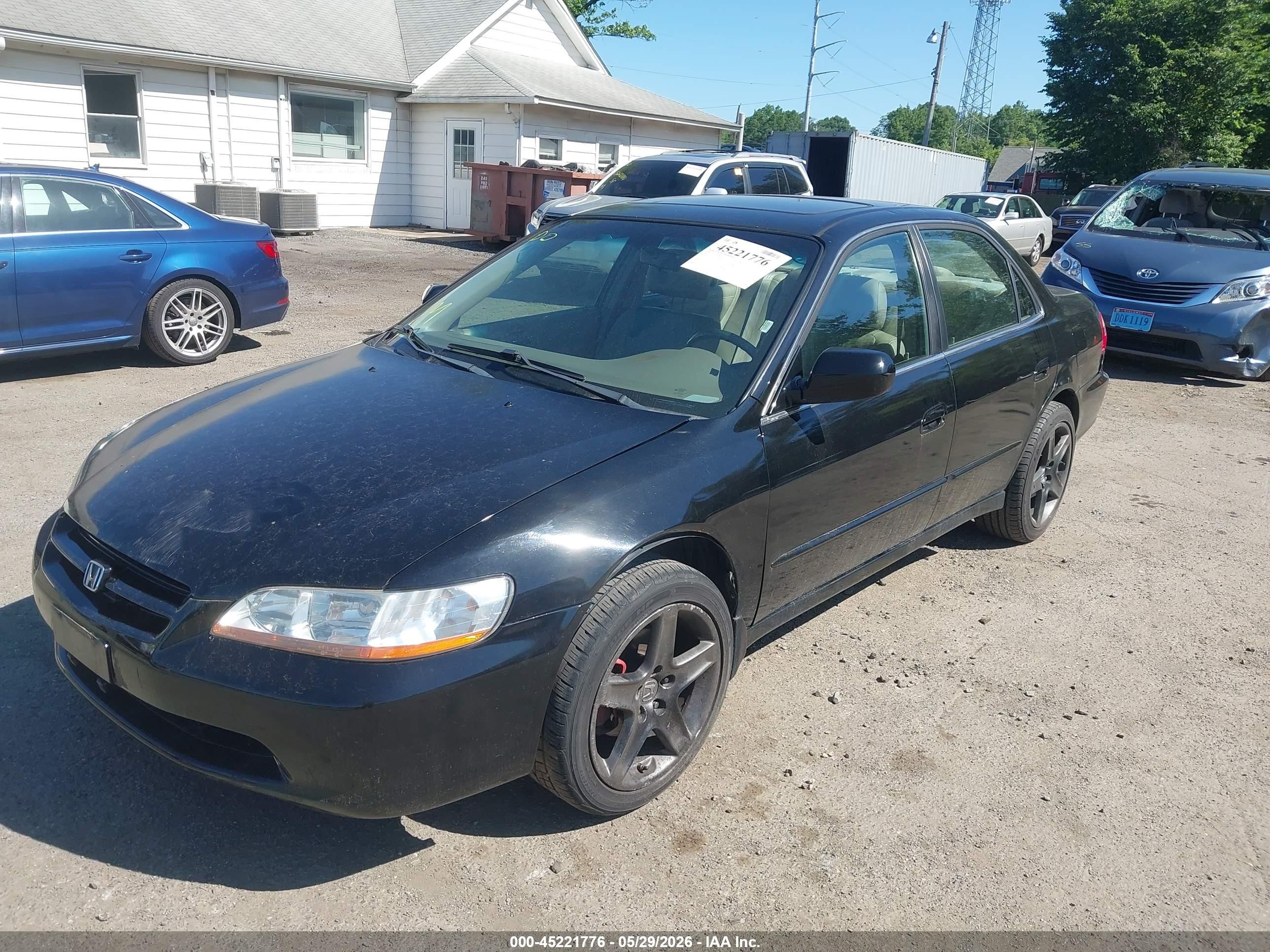 2000 Honda Accord 3.0 Ex Black vin: 1HGCG165XYA085289