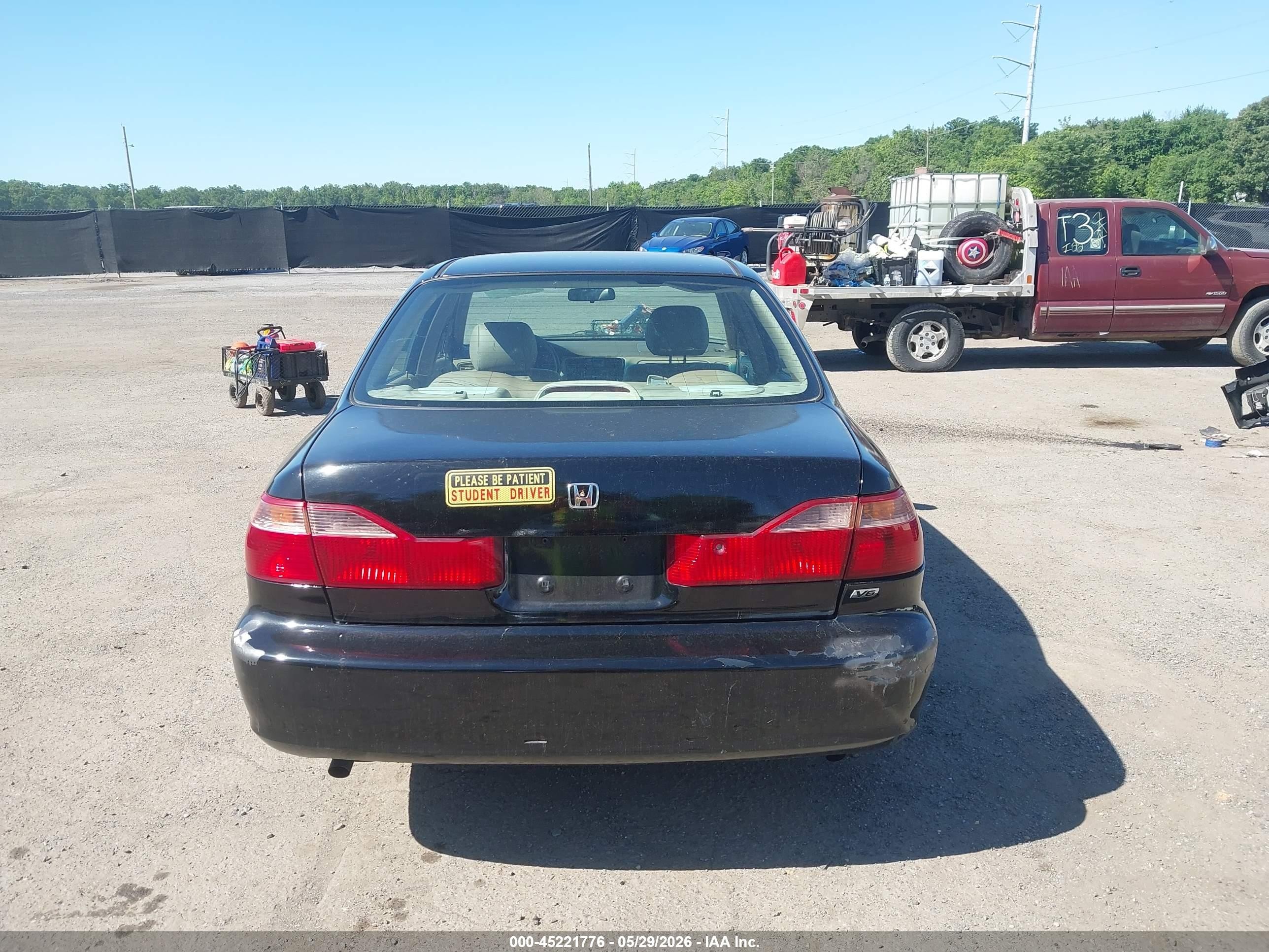 2000 Honda Accord 3.0 Ex Black vin: 1HGCG165XYA085289