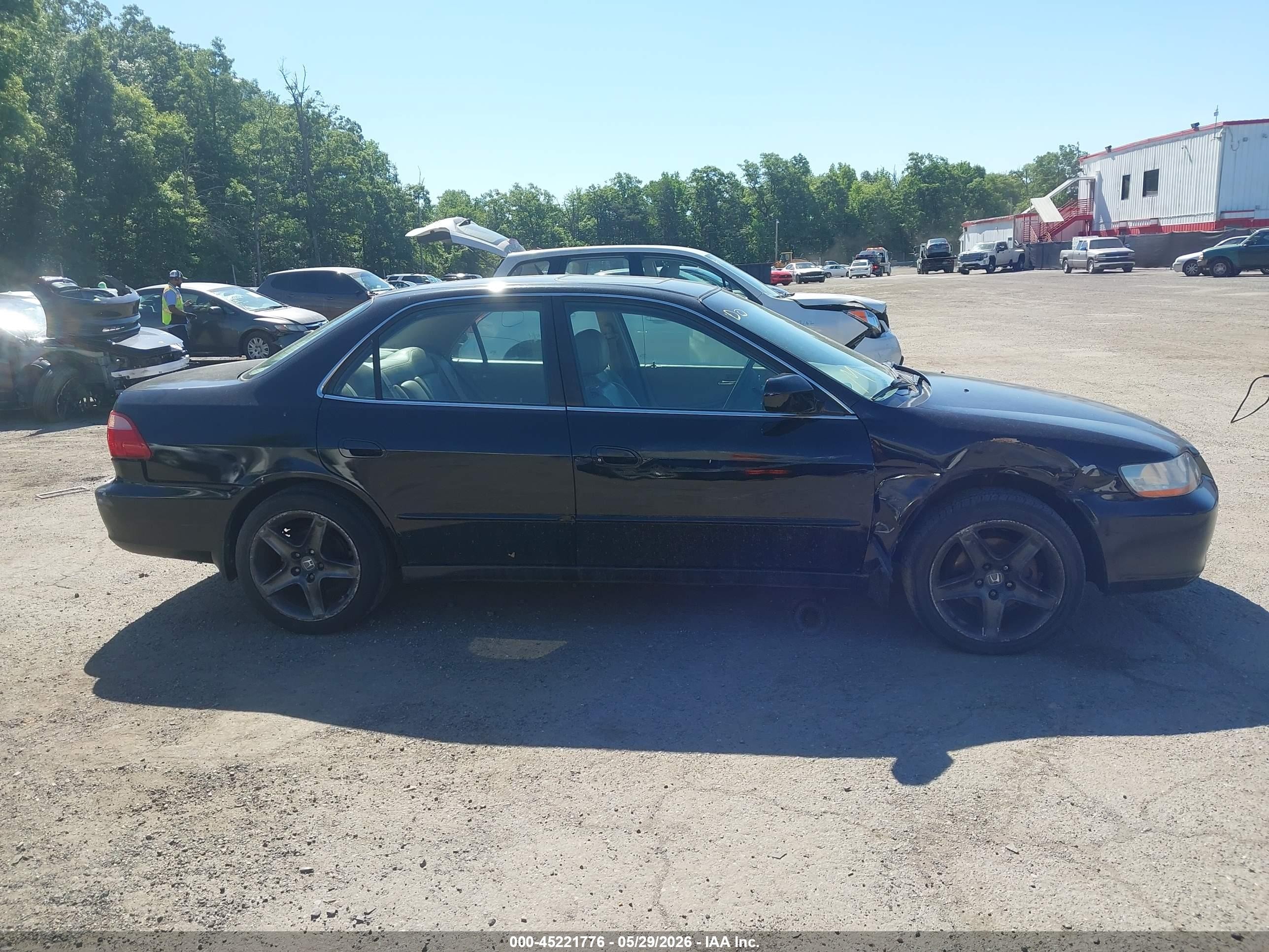 2000 Honda Accord 3.0 Ex Black vin: 1HGCG165XYA085289