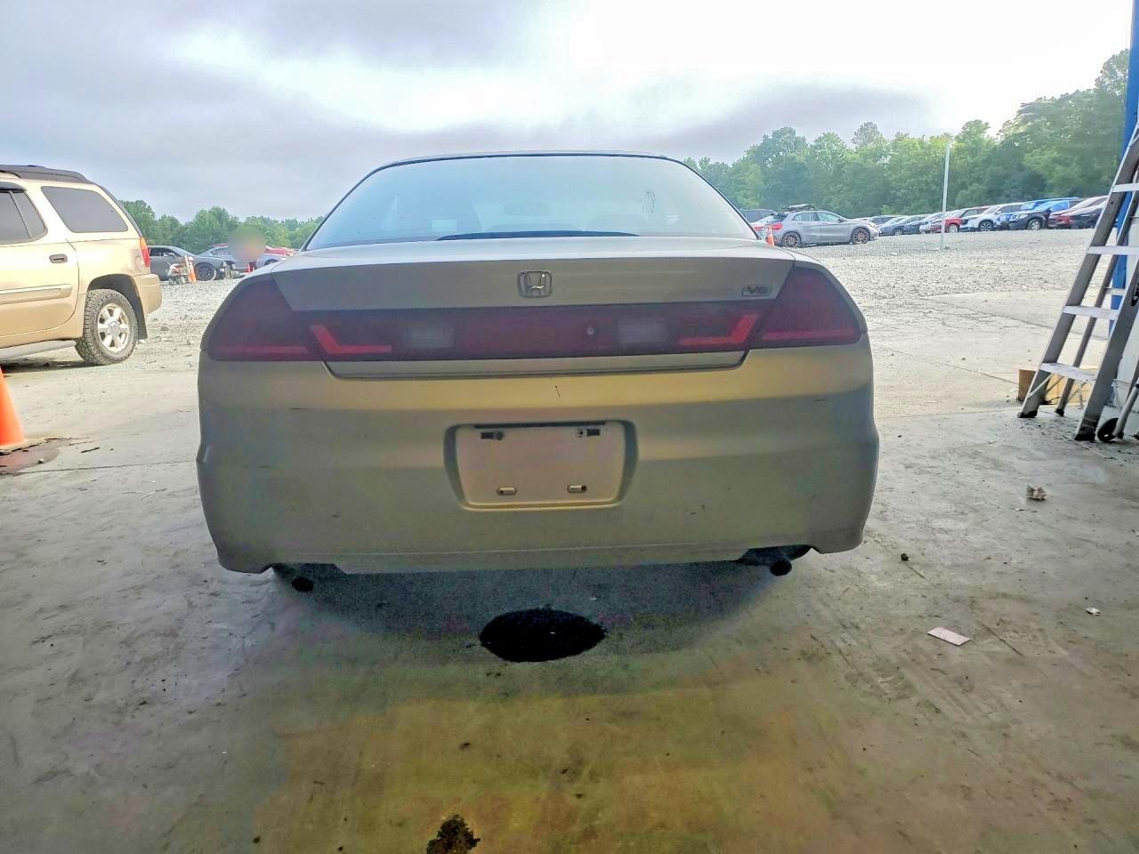 2002 Honda Accord Lx Silver vin: 1HGCG22412A011656