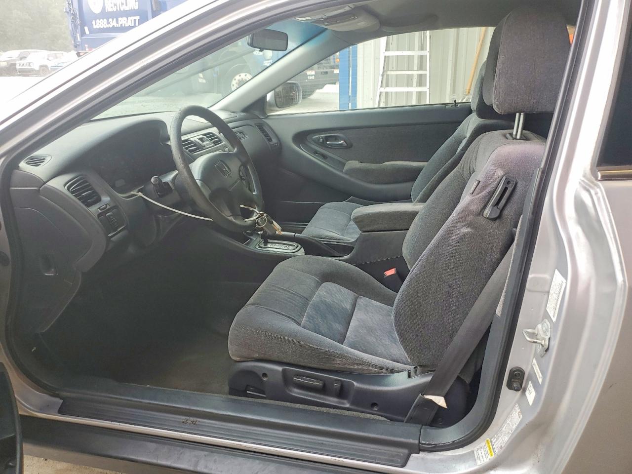 2002 Honda Accord Lx Silver vin: 1HGCG22412A011656