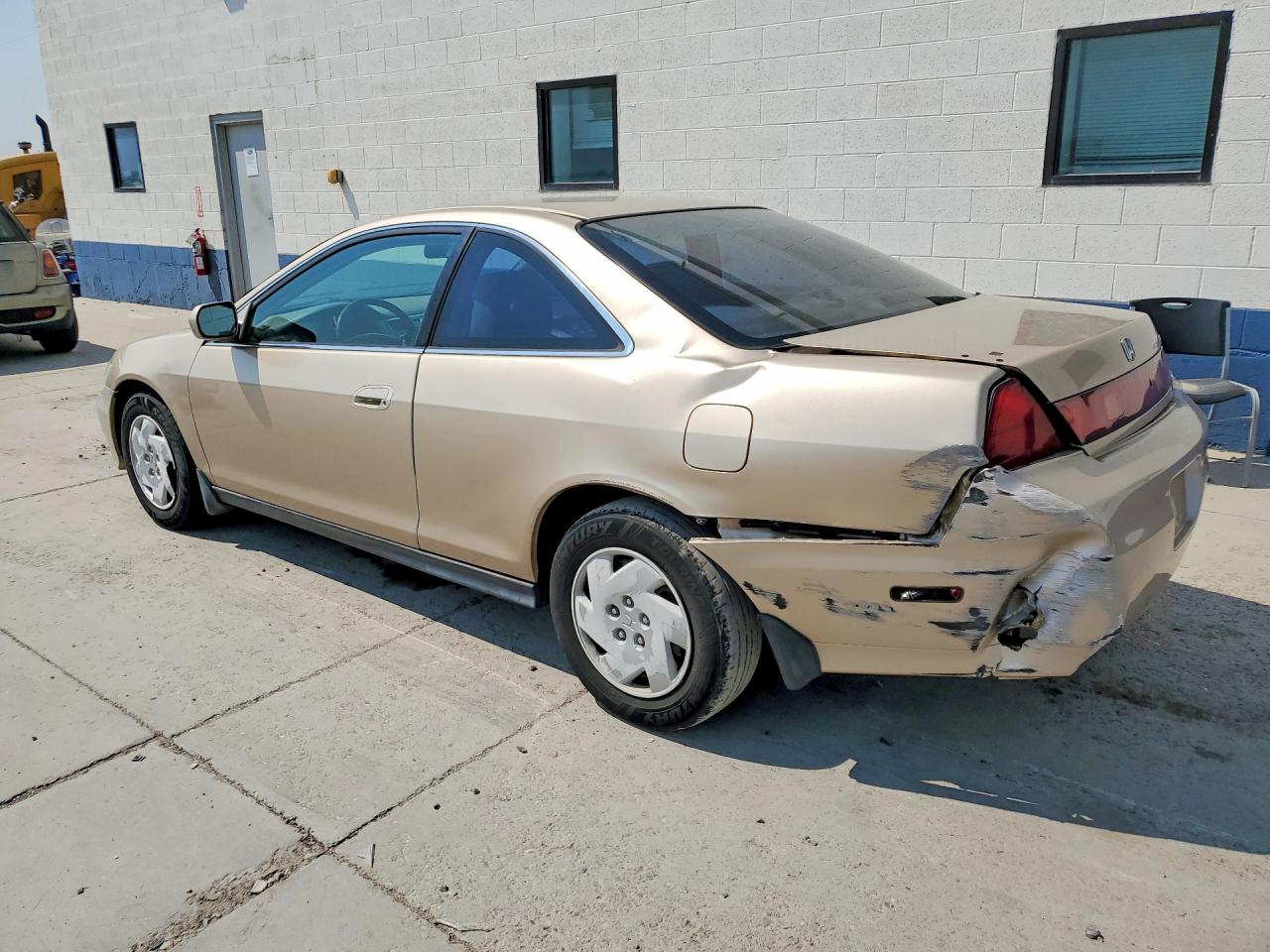 2002 Honda Accord Lx Beige vin: 1HGCG22422A026876