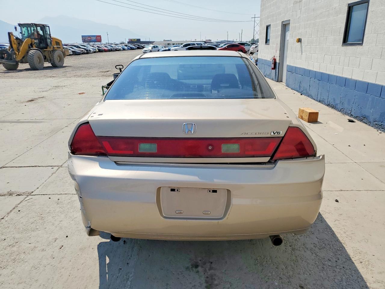 2002 Honda Accord Lx Beige vin: 1HGCG22422A026876