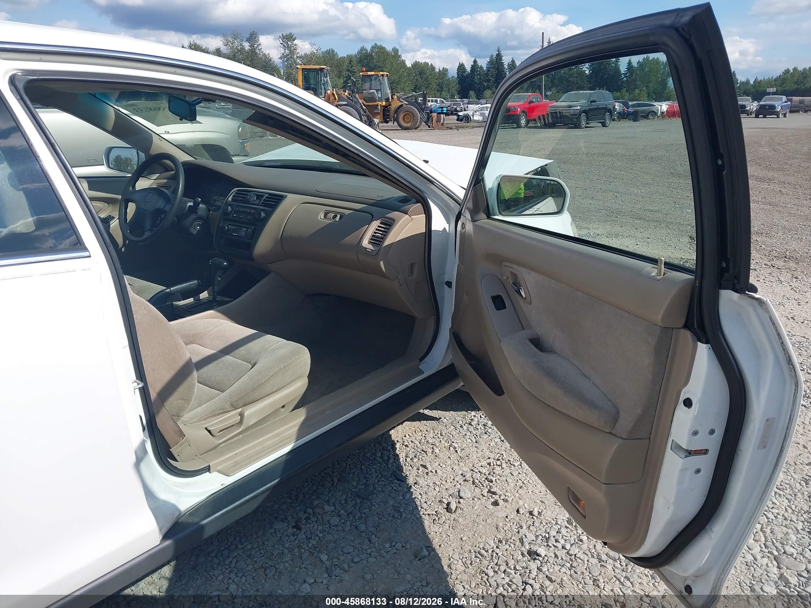 1998 Honda Accord Lx V6 Белый vin: 1HGCG2242WA030884
