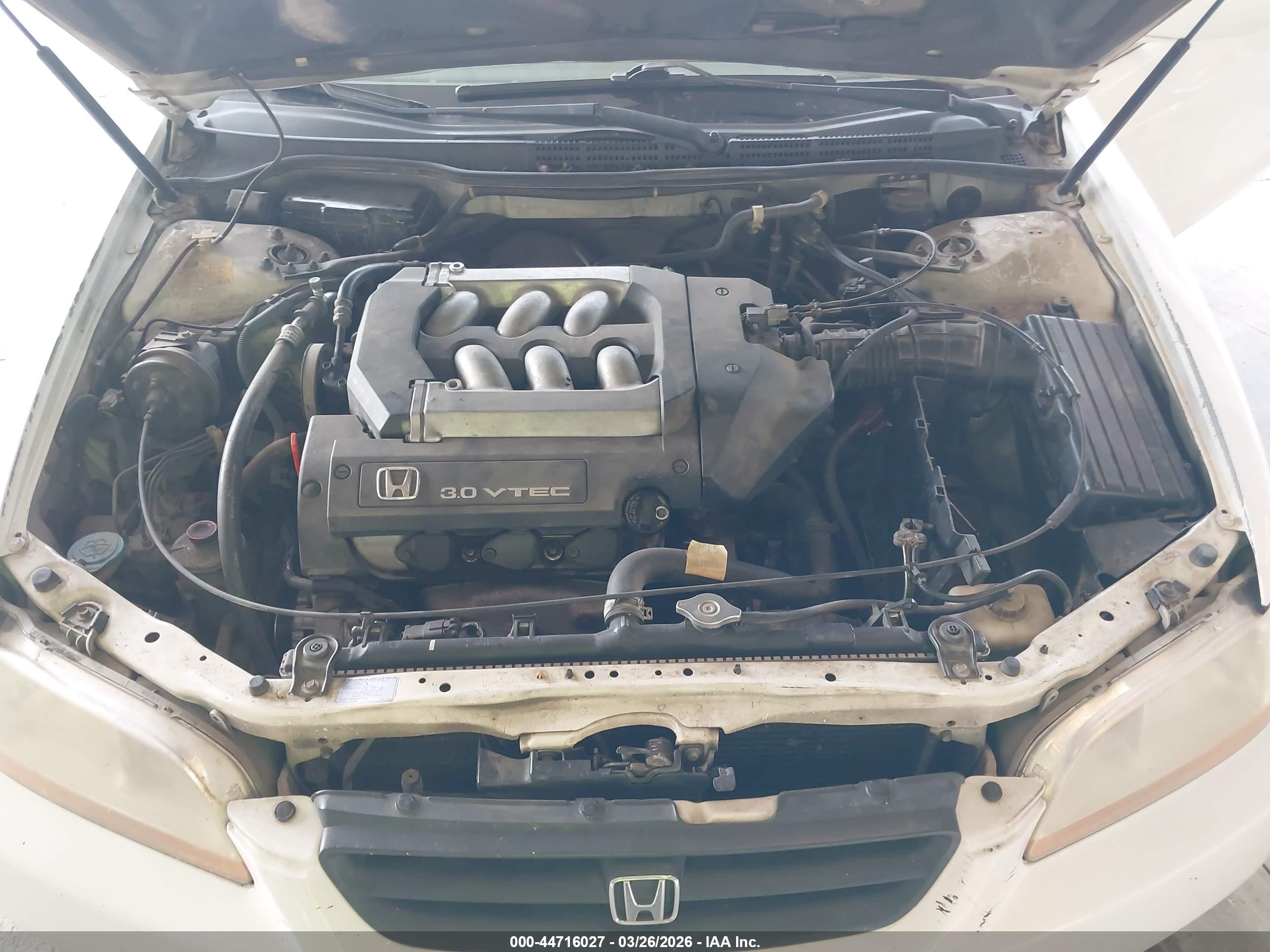 2000 Honda Accord 3.0 Lx White vin: 1HGCG2243YA007035