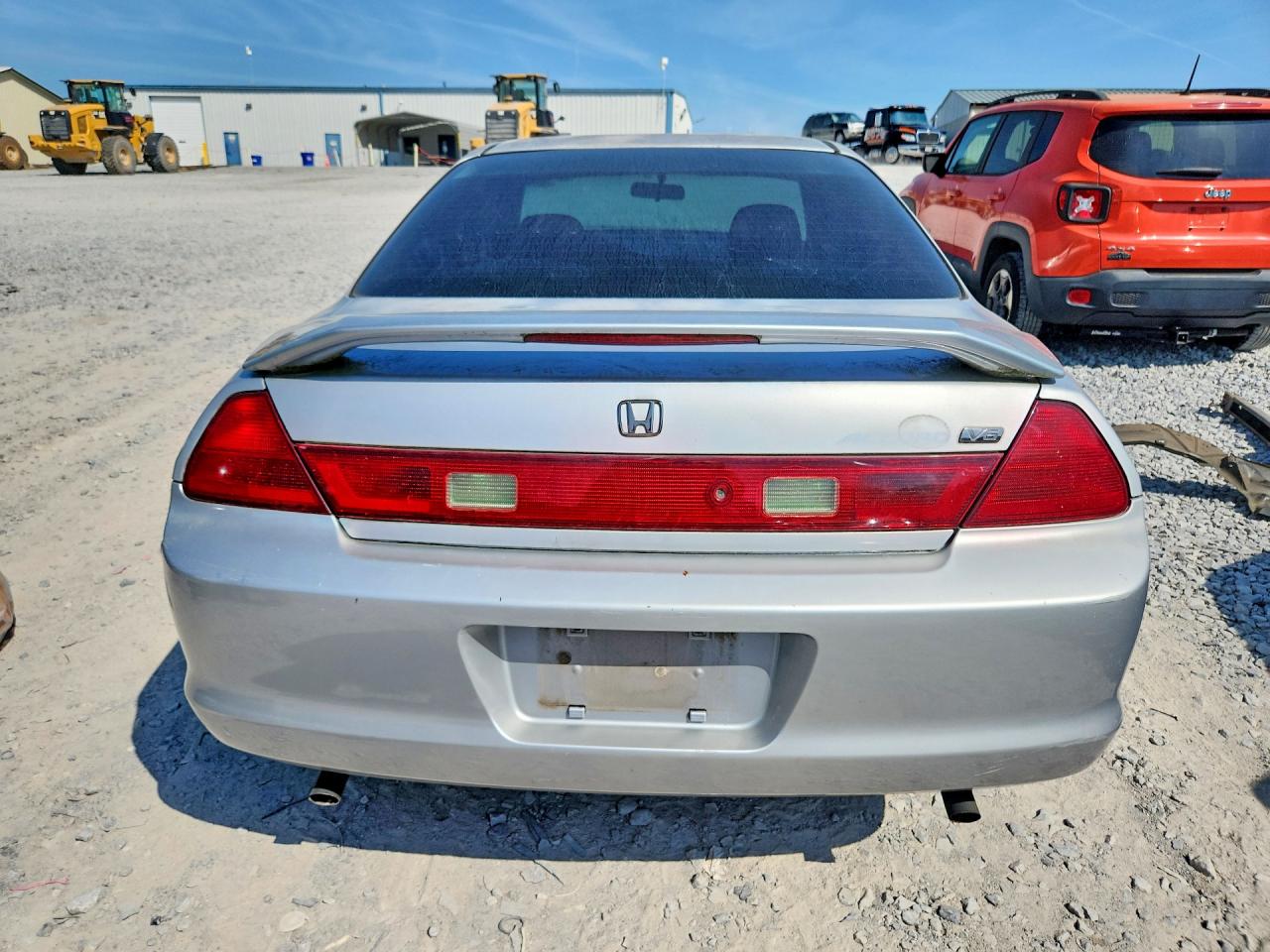 1998 Honda Accord Lx Silver vin: 1HGCG2244WA005405