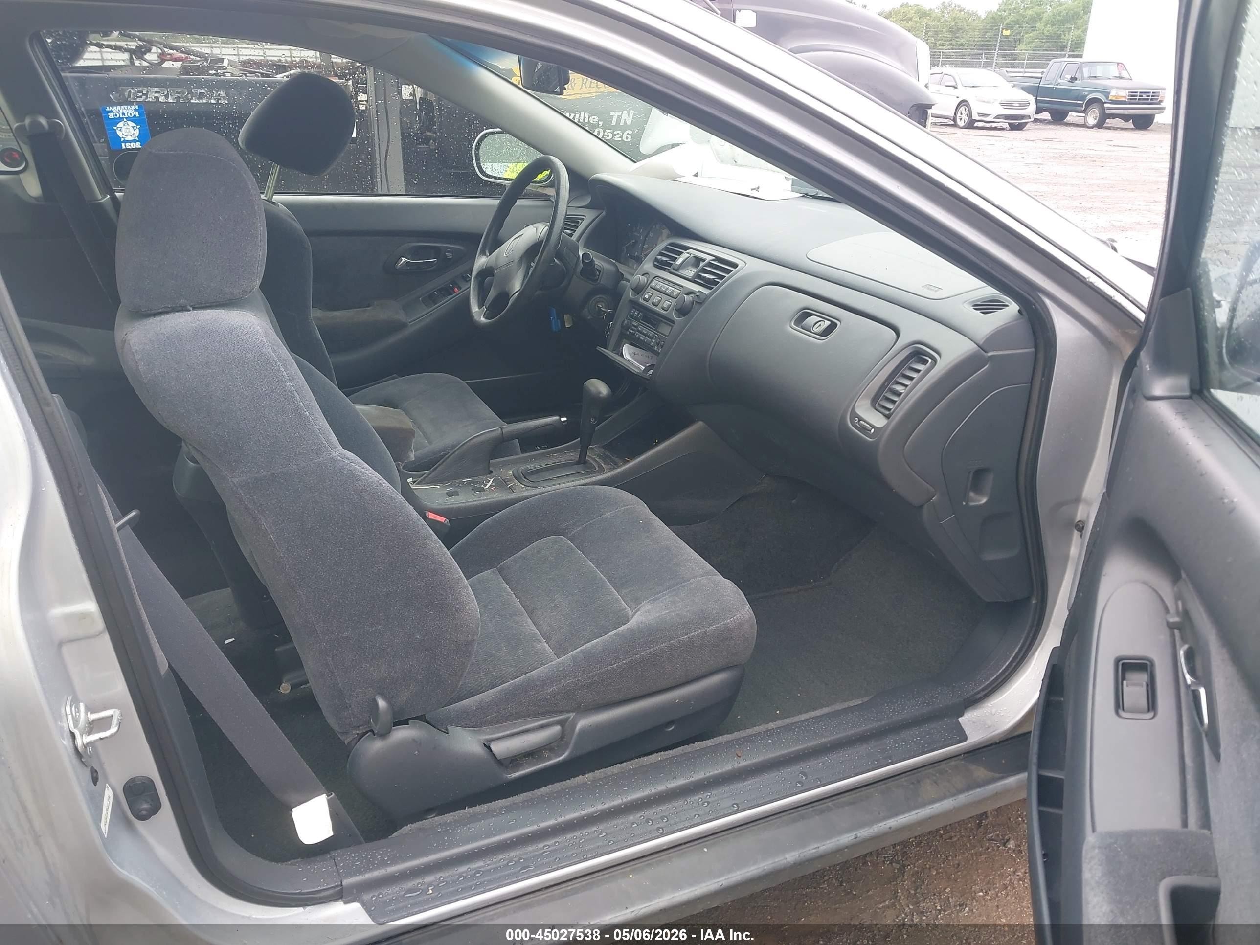 1999 Honda Accord Lx V6 Серебряный vin: 1HGCG2245XA013594