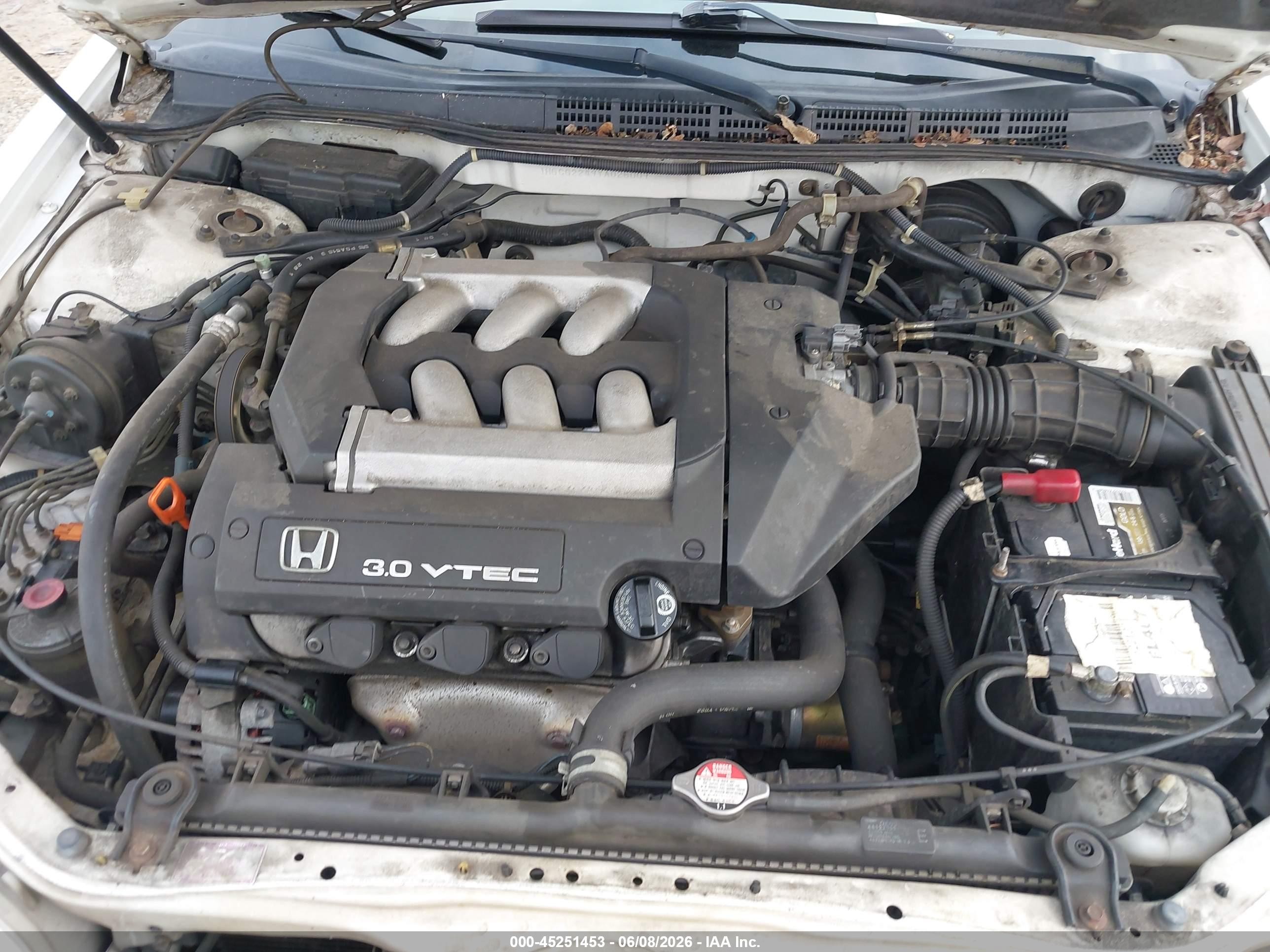 2000 Honda Accord 3.0 Lx White vin: 1HGCG2249YA026009