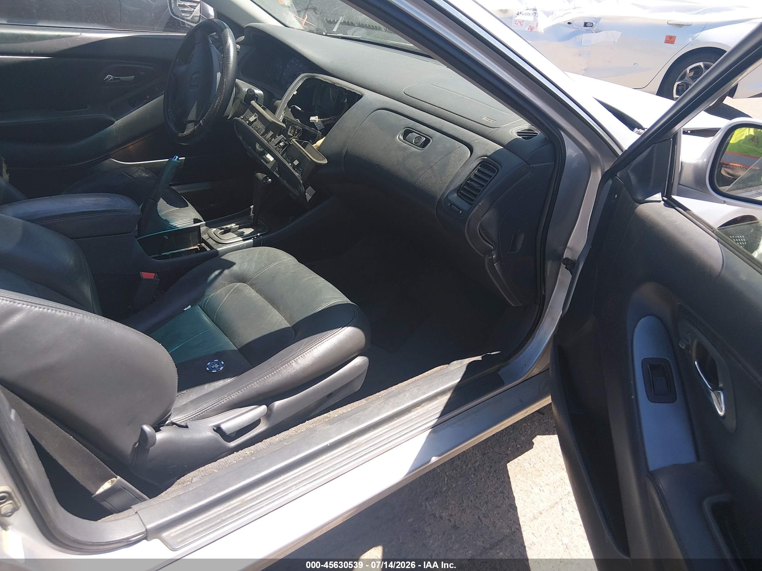 2001 Honda Accord 3.0 Ex Silver vin: 1HGCG22501A010053