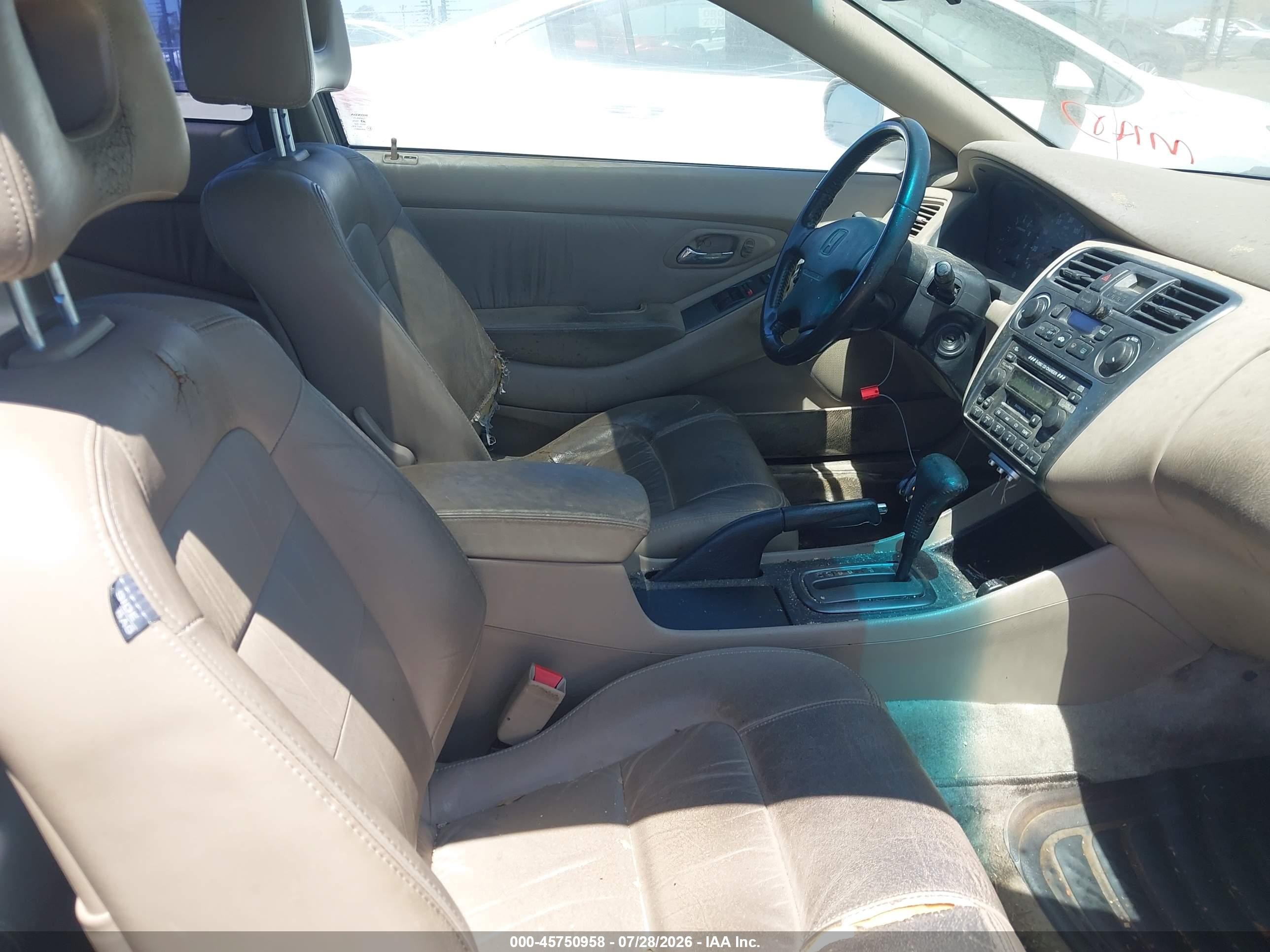 2002 Honda Accord 3.0 Ex White vin: 1HGCG22502A008532