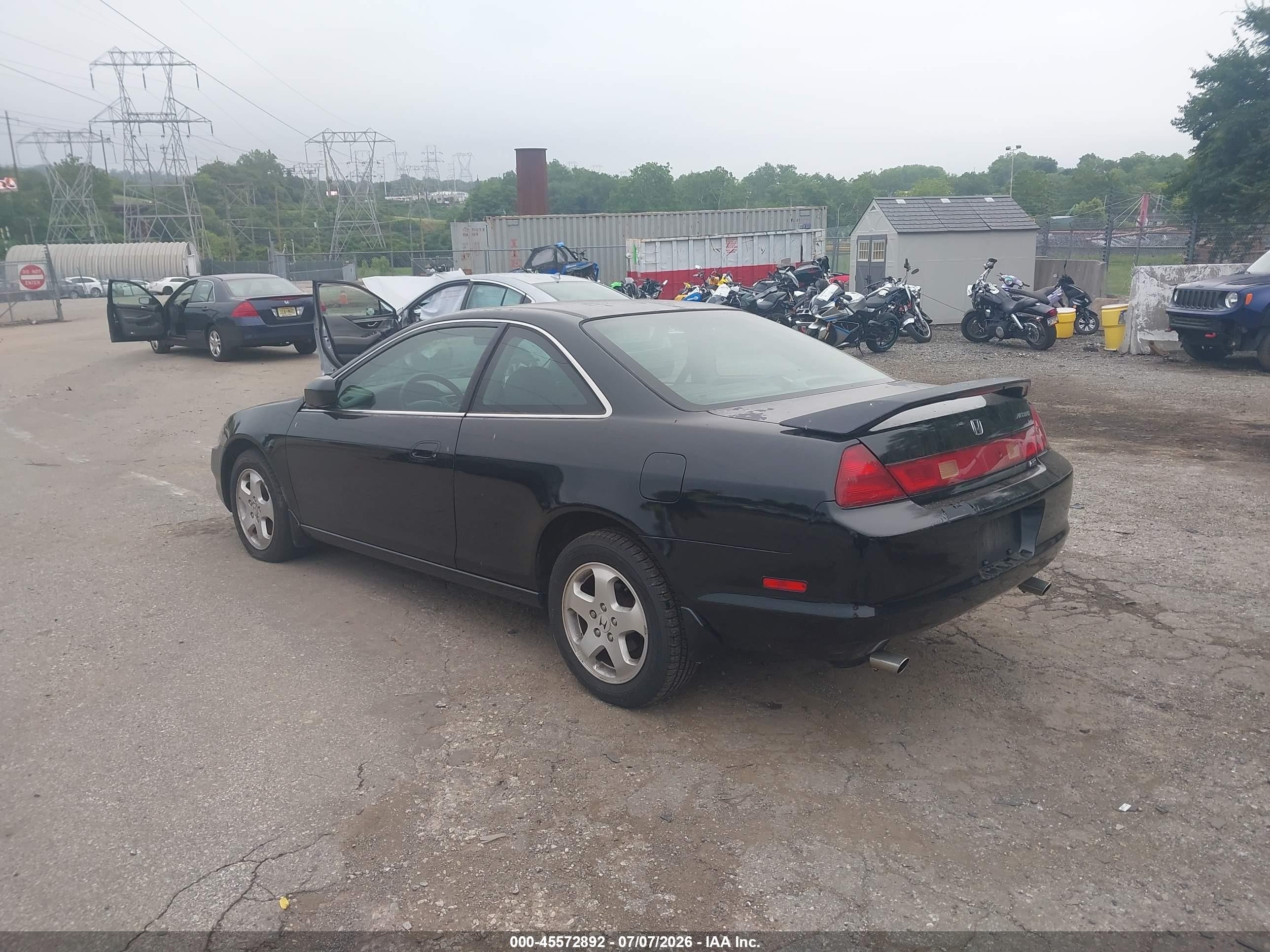 2000 Honda Accord 3.0 Ex Black vin: 1HGCG2251YA006488